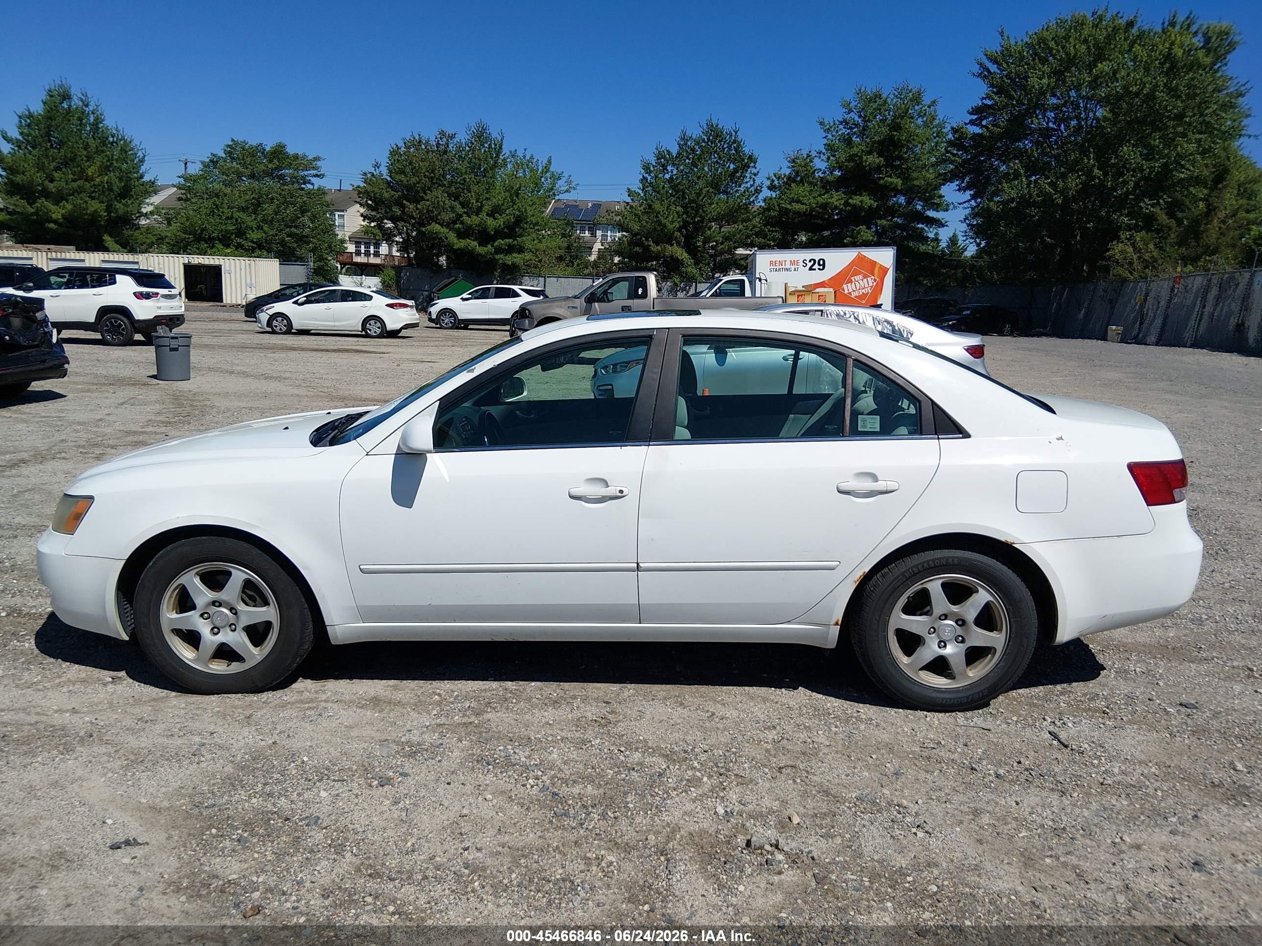 2006 Hyundai Sonata Gls V6/lx V6 White vin: 5NPEU46F16H080353