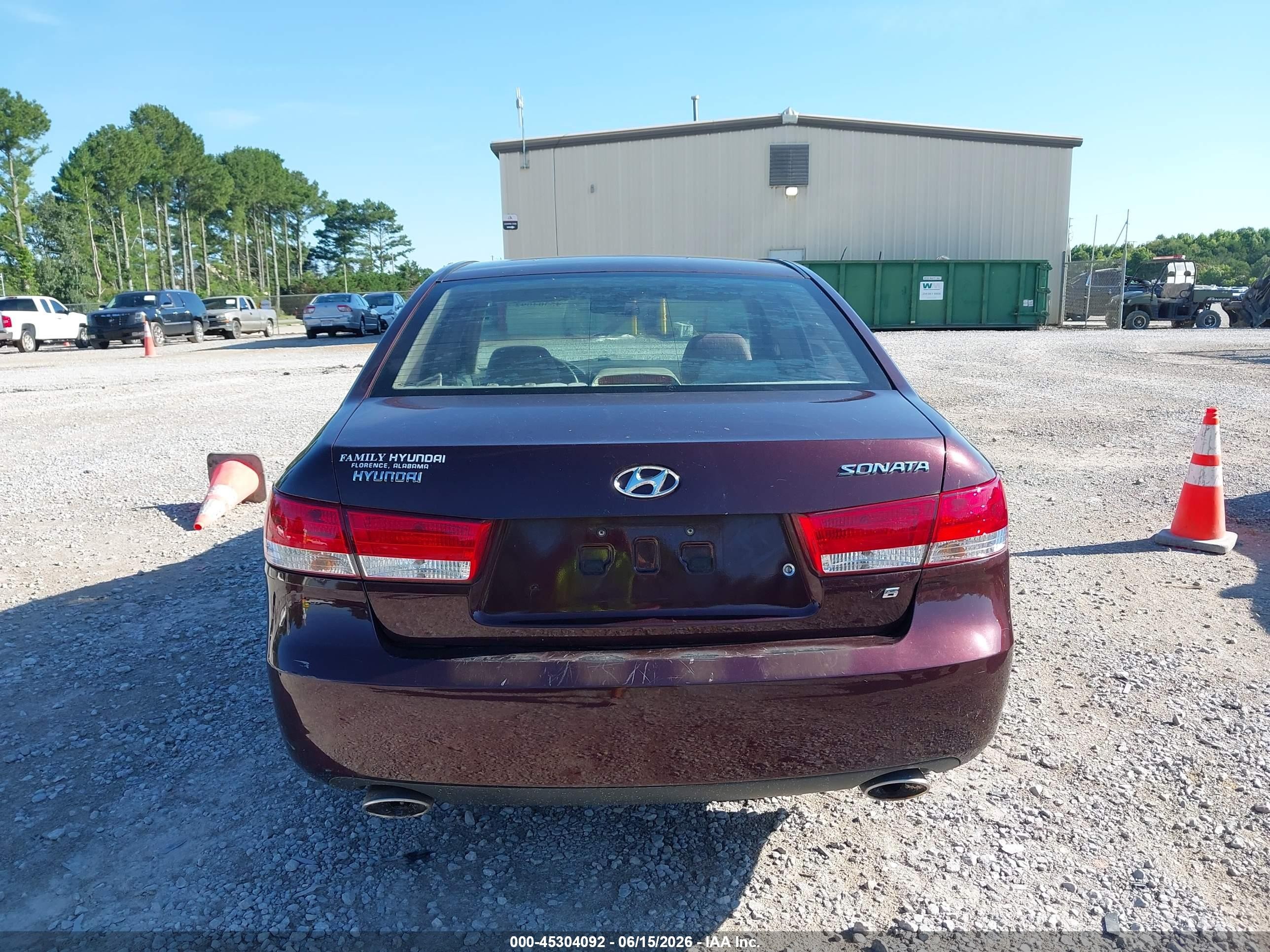 2006 Hyundai Sonata Gls V6/lx V6 Burgundy vin: 5NPEU46F16H093720