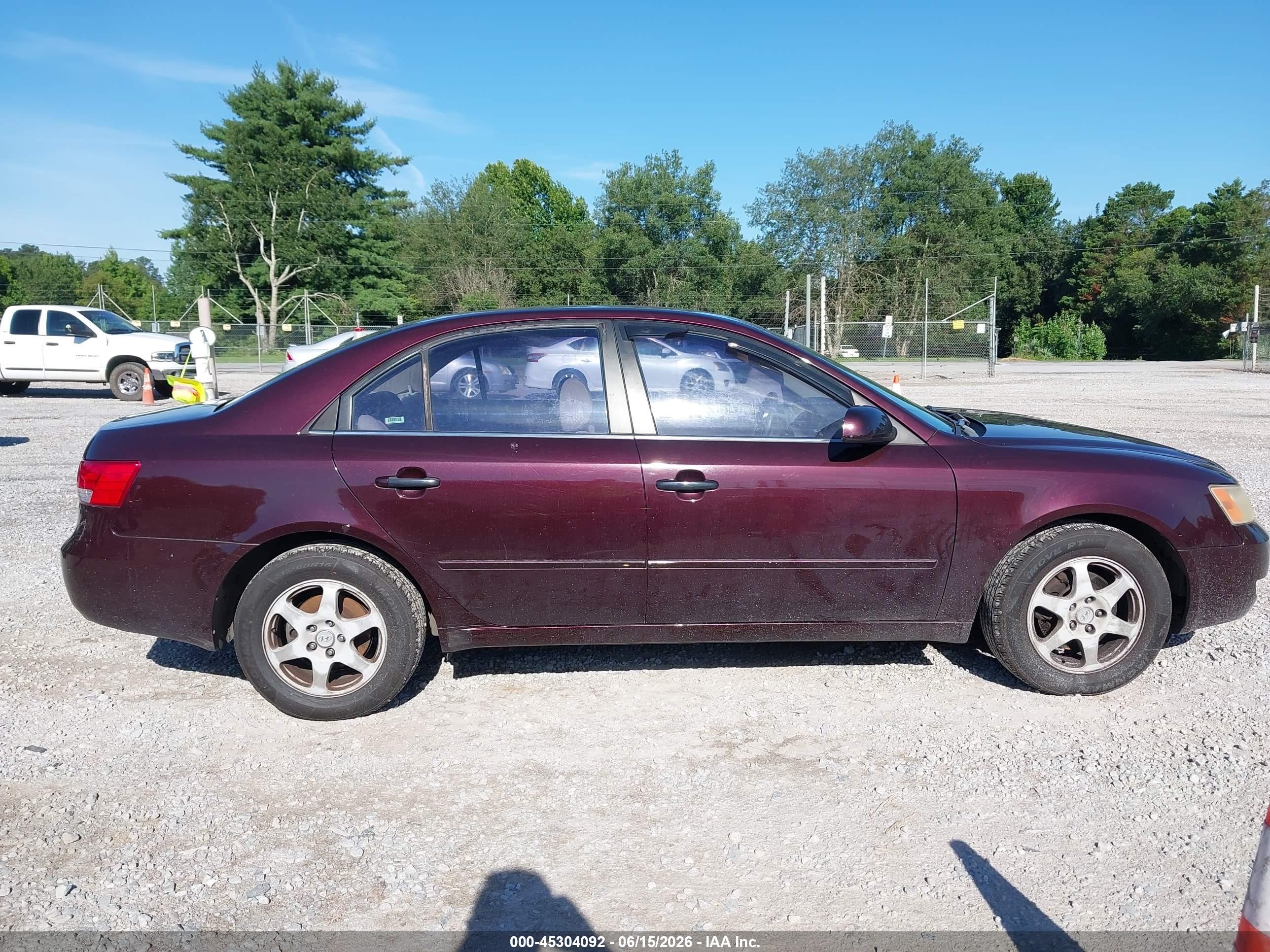 2006 Hyundai Sonata Gls V6/lx V6 Burgundy vin: 5NPEU46F16H093720