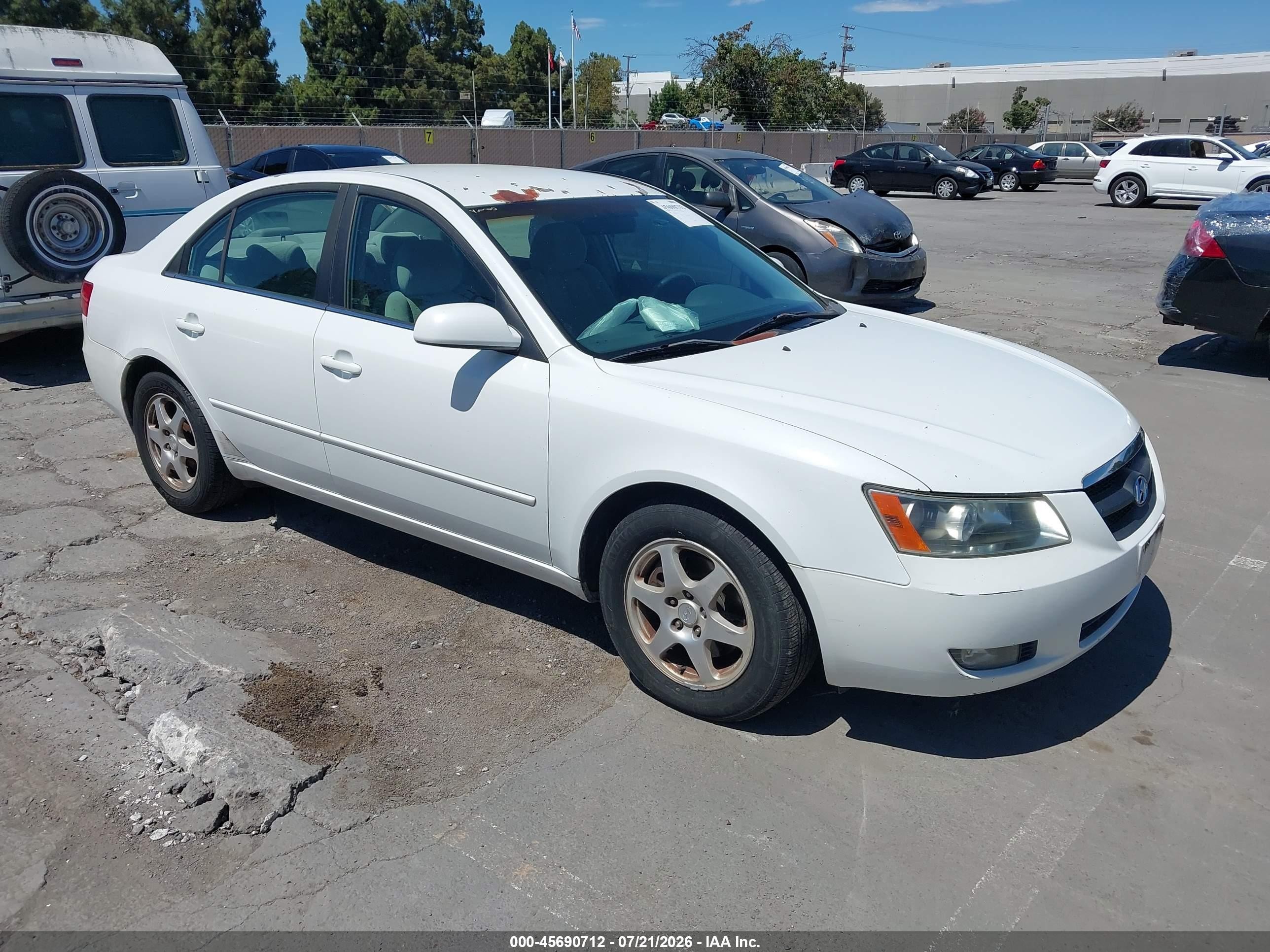 2006 Hyundai Sonata Gls V6/lx V6 White vin: 5NPEU46F16H113643