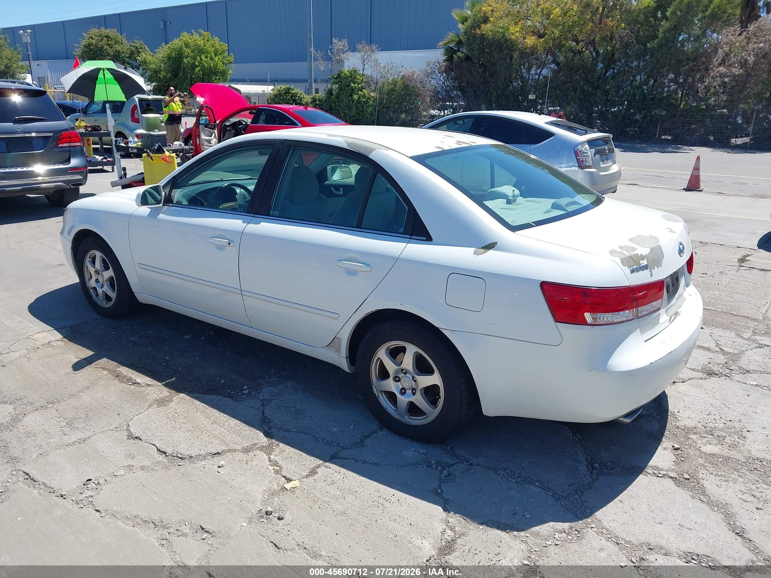 2006 Hyundai Sonata Gls V6/lx V6 White vin: 5NPEU46F16H113643