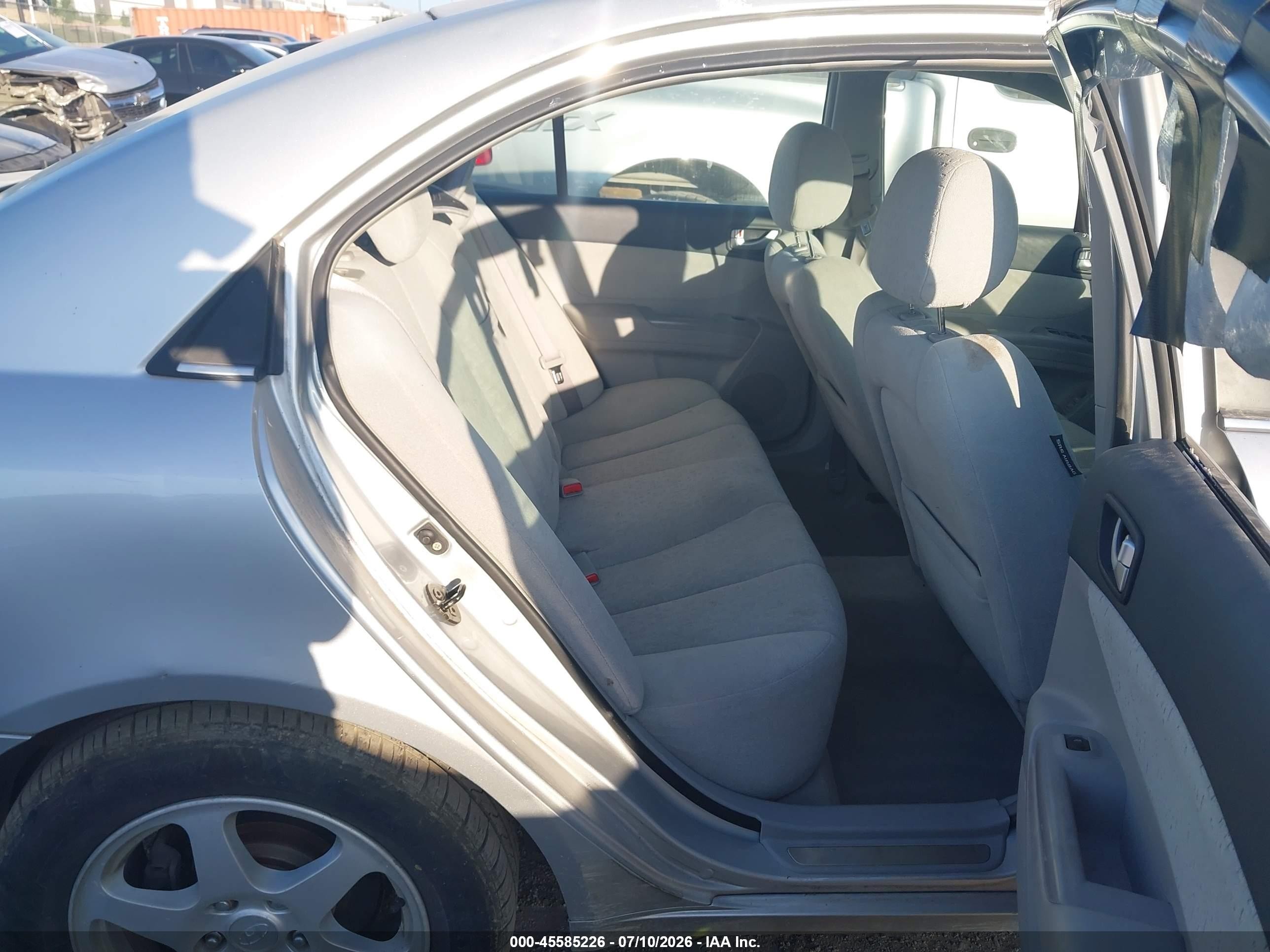 2006 Hyundai Sonata Gls V6/lx V6 Silver vin: 5NPEU46F16H114856