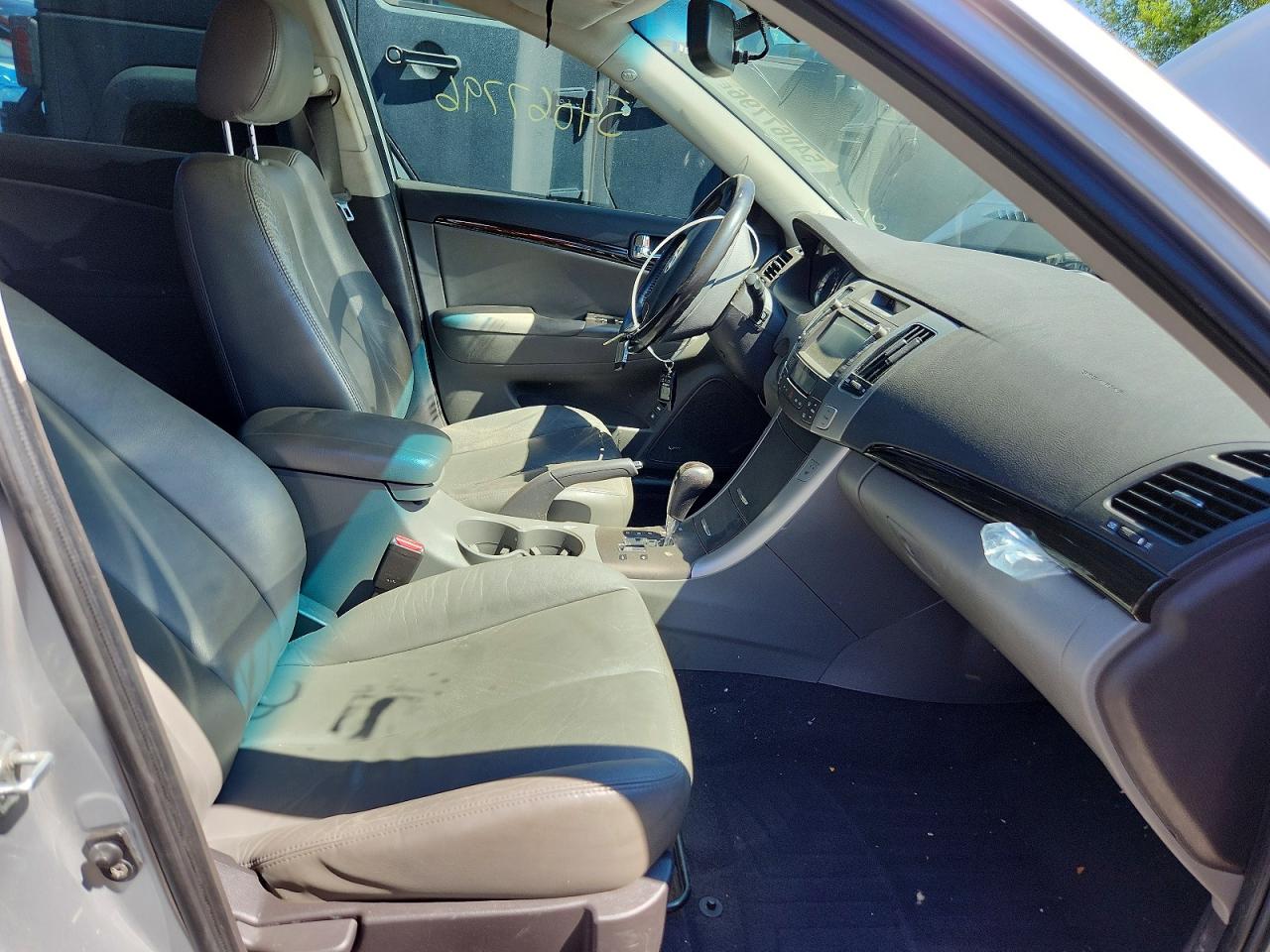 2009 Hyundai Sonata Limited V6 Silver vin: 5NPEU46F19H560493