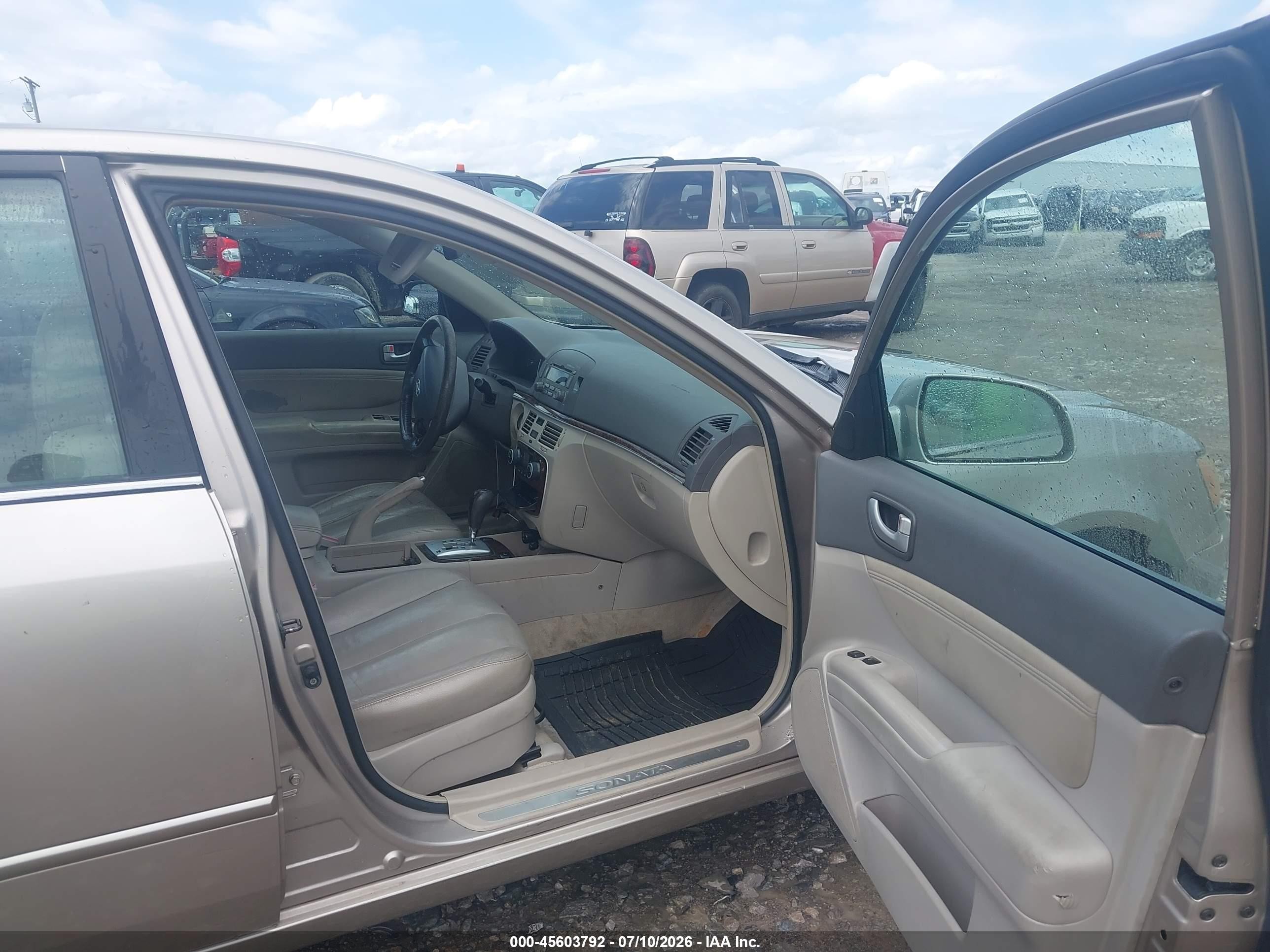 2006 Hyundai Sonata Gls V6/lx V6 Silver vin: 5NPEU46F26H006357
