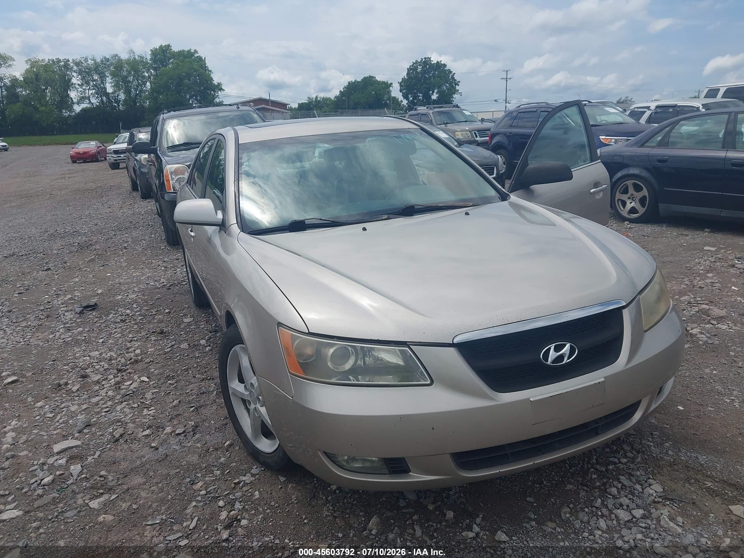 2006 Hyundai Sonata Gls V6/lx V6 Silver vin: 5NPEU46F26H006357