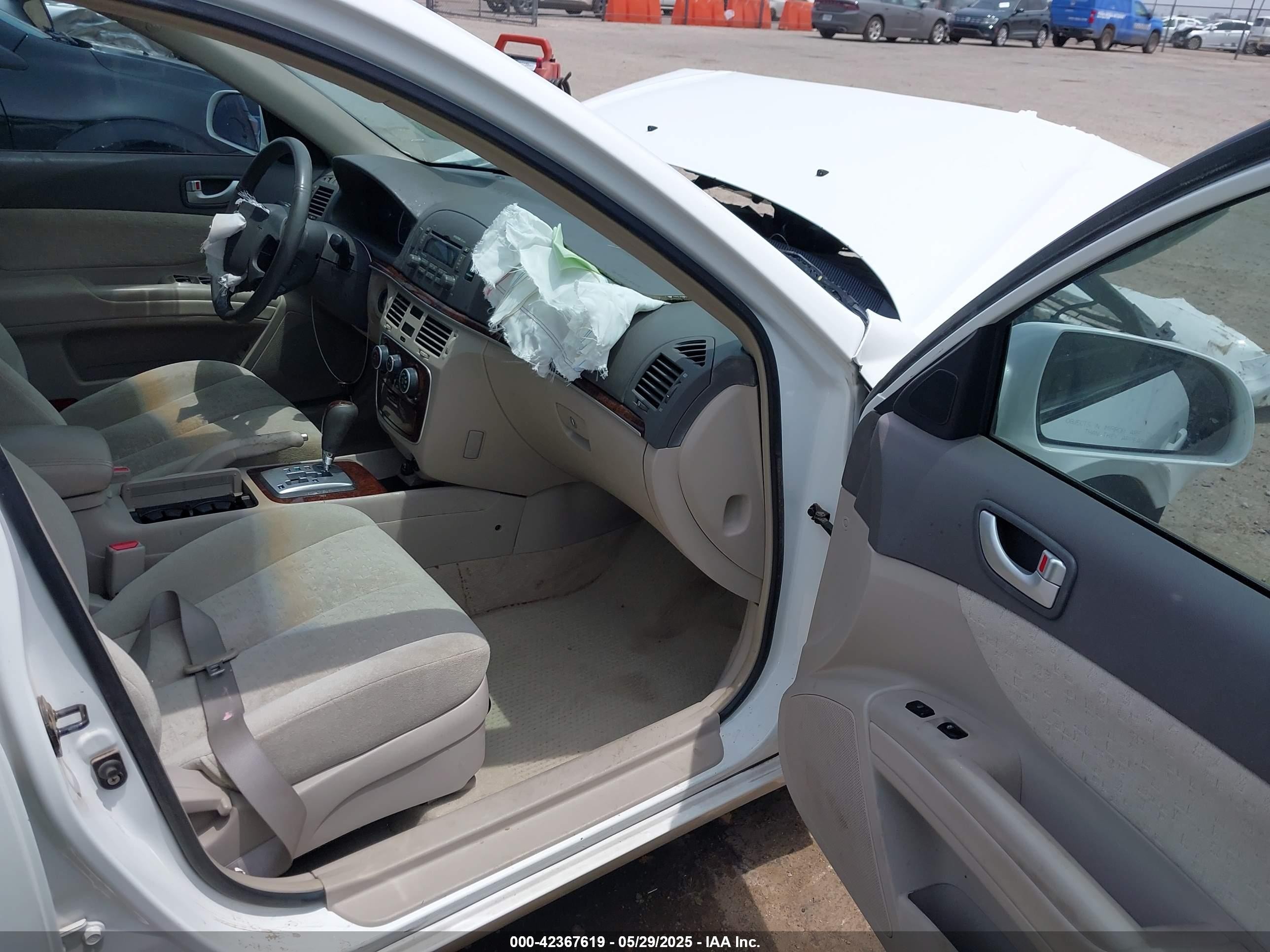 2007 Hyundai Sonata Limited/se V6 White vin: 5NPEU46F27H183623