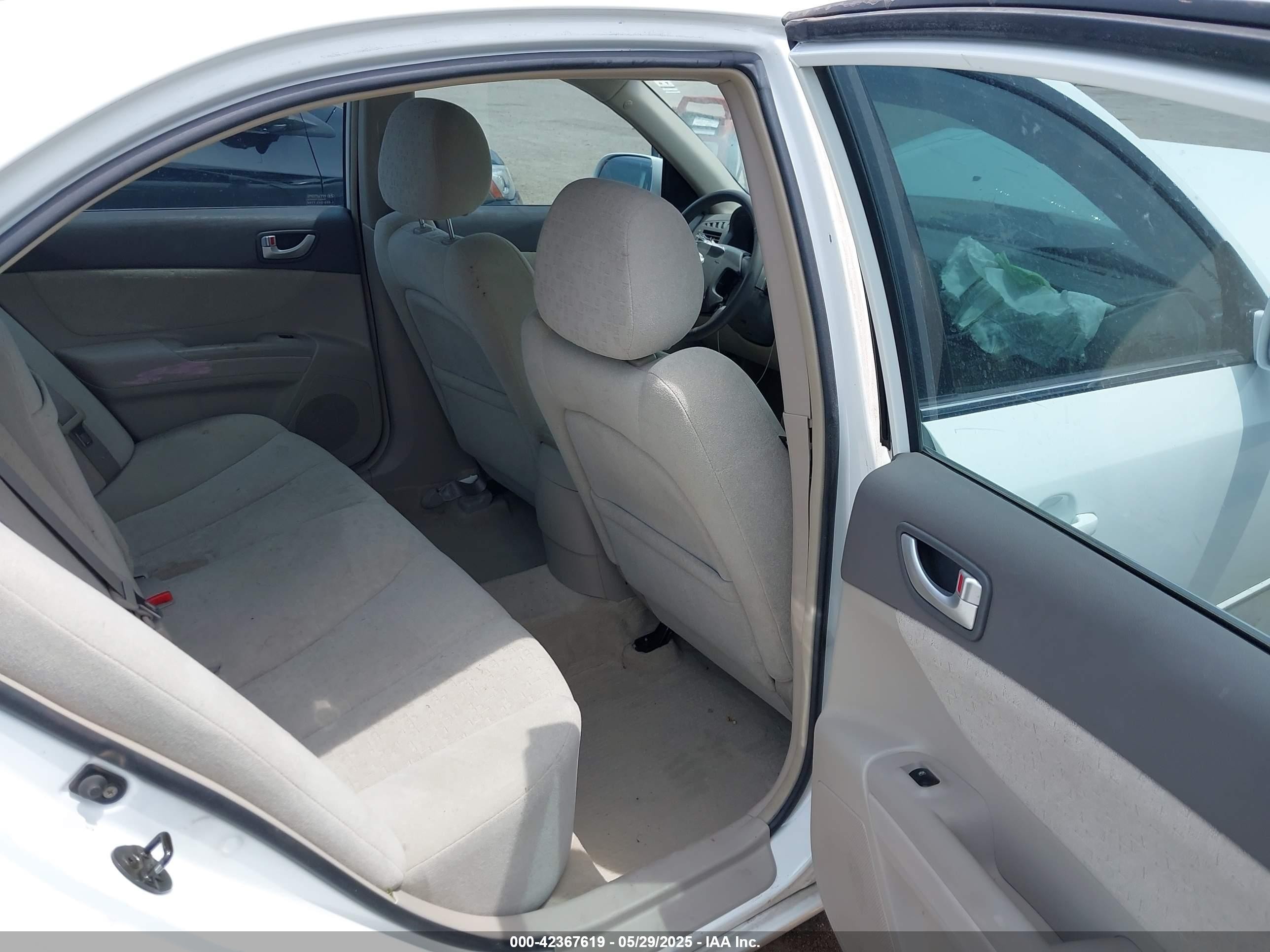 2007 Hyundai Sonata Limited/se V6 White vin: 5NPEU46F27H183623