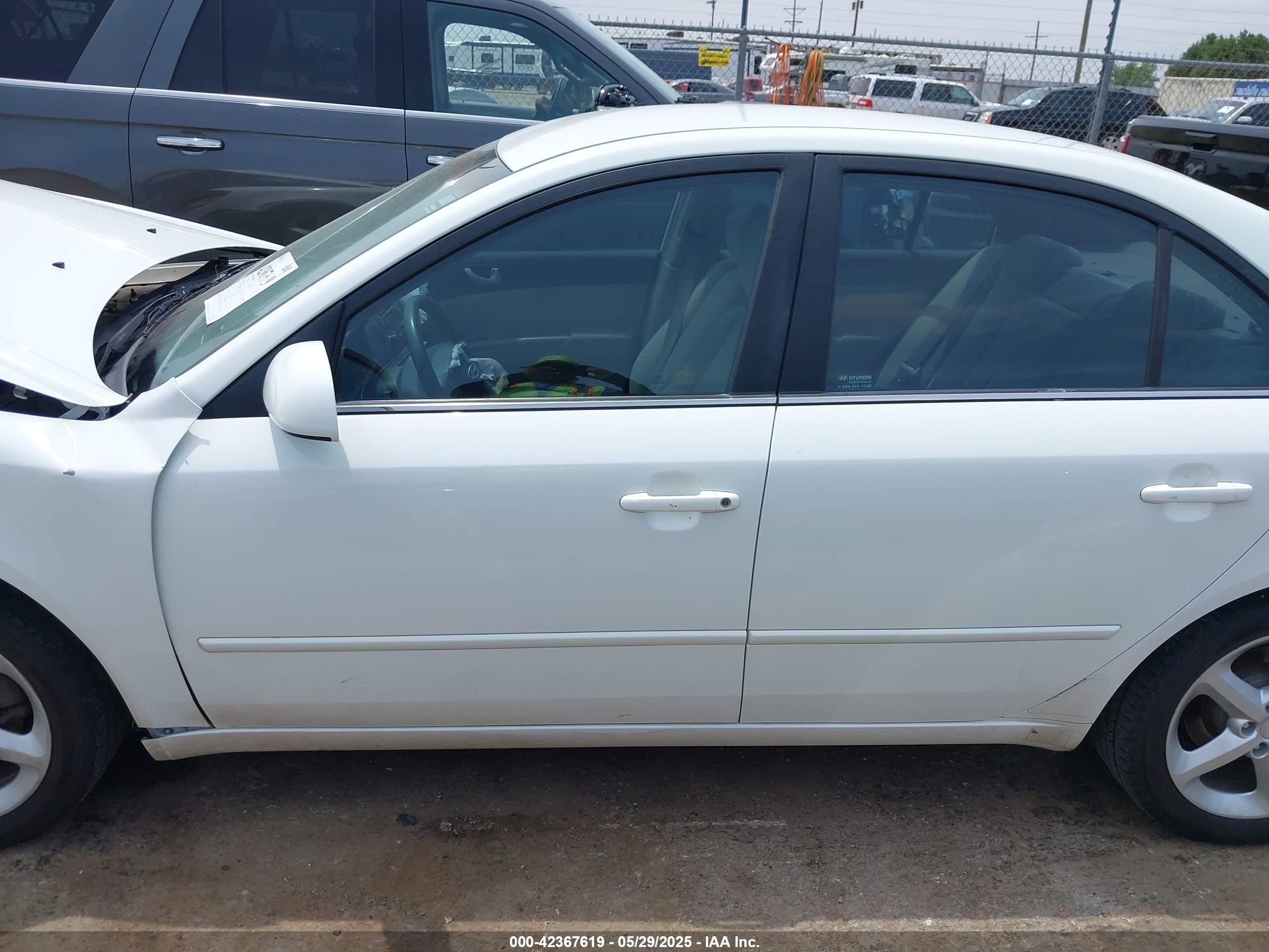 2007 Hyundai Sonata Limited/se V6 White vin: 5NPEU46F27H183623