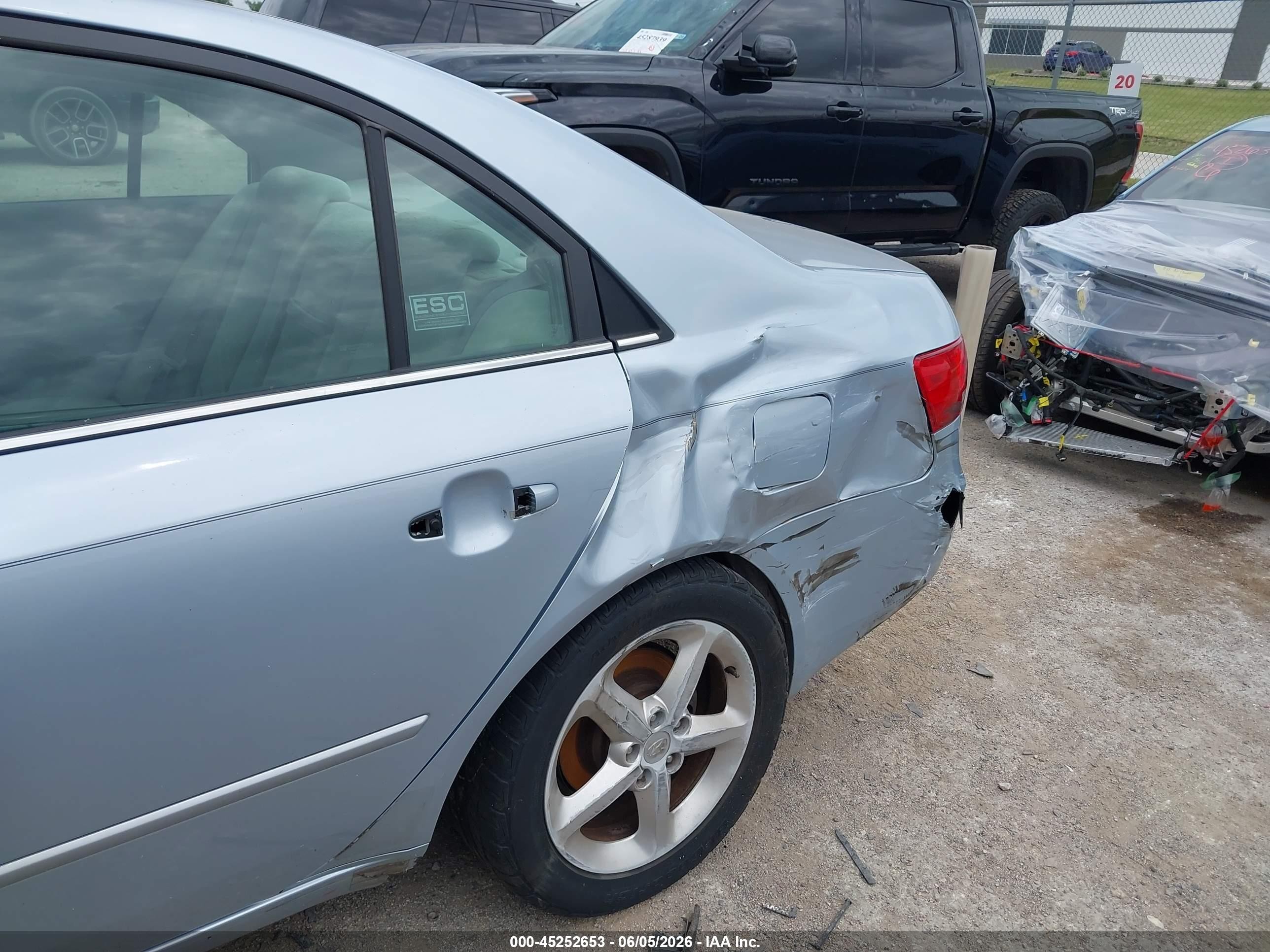 2007 Hyundai Sonata Limited/se V6 Light Blue vin: 5NPEU46F27H213655
