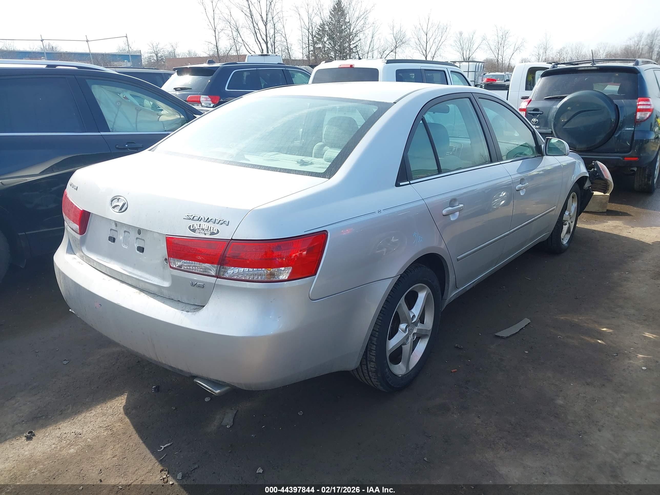 2007 Hyundai Sonata Limited/se V6 Silver vin: 5NPEU46F37H184019