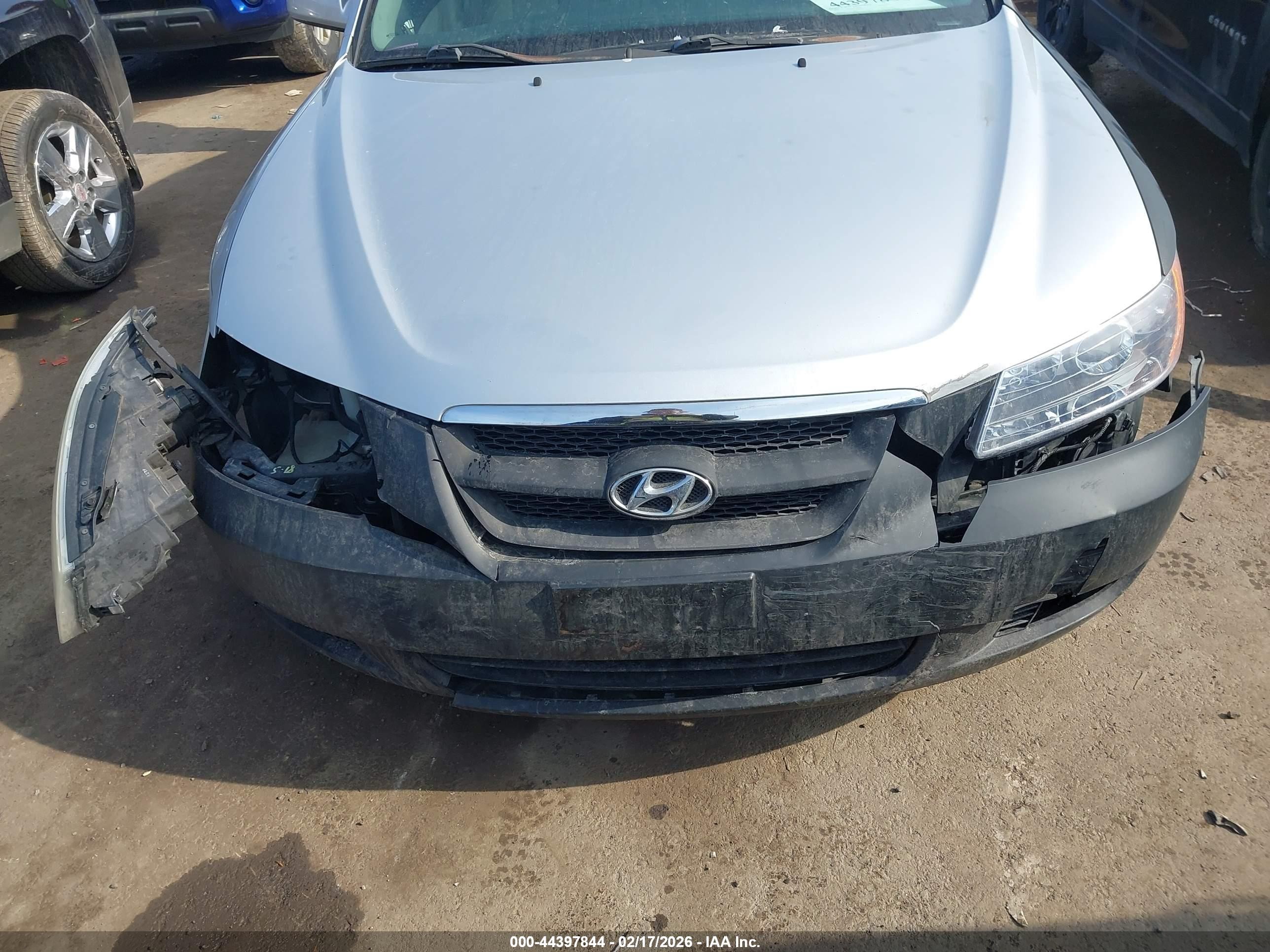 2007 Hyundai Sonata Limited/se V6 Silver vin: 5NPEU46F37H184019