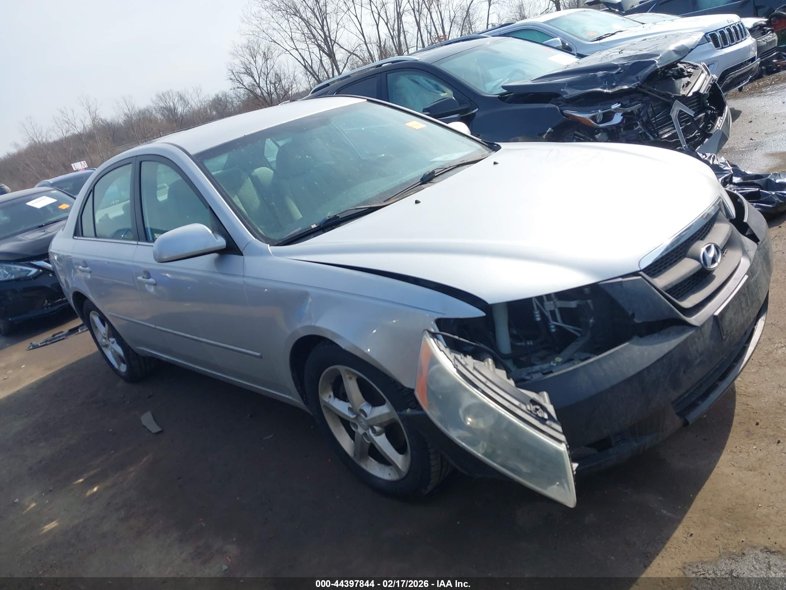 2007 Hyundai Sonata Limited/se V6 Silver vin: 5NPEU46F37H184019
