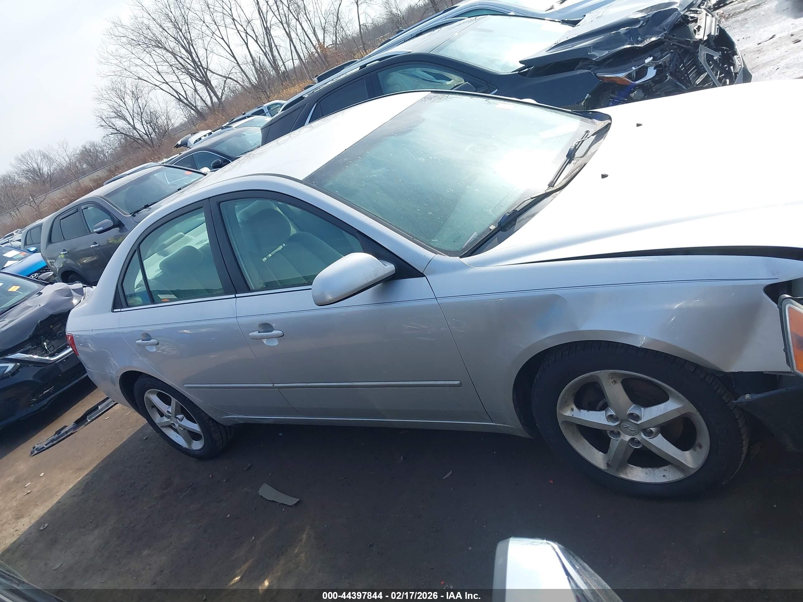 2007 Hyundai Sonata Limited/se V6 Silver vin: 5NPEU46F37H184019