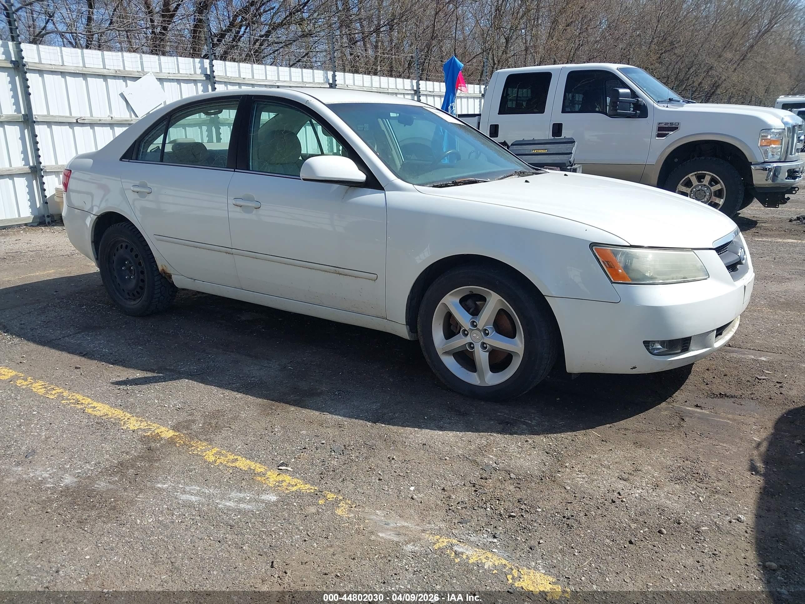 2007 Hyundai Sonata Limited/se V6 White vin: 5NPEU46F47H167696