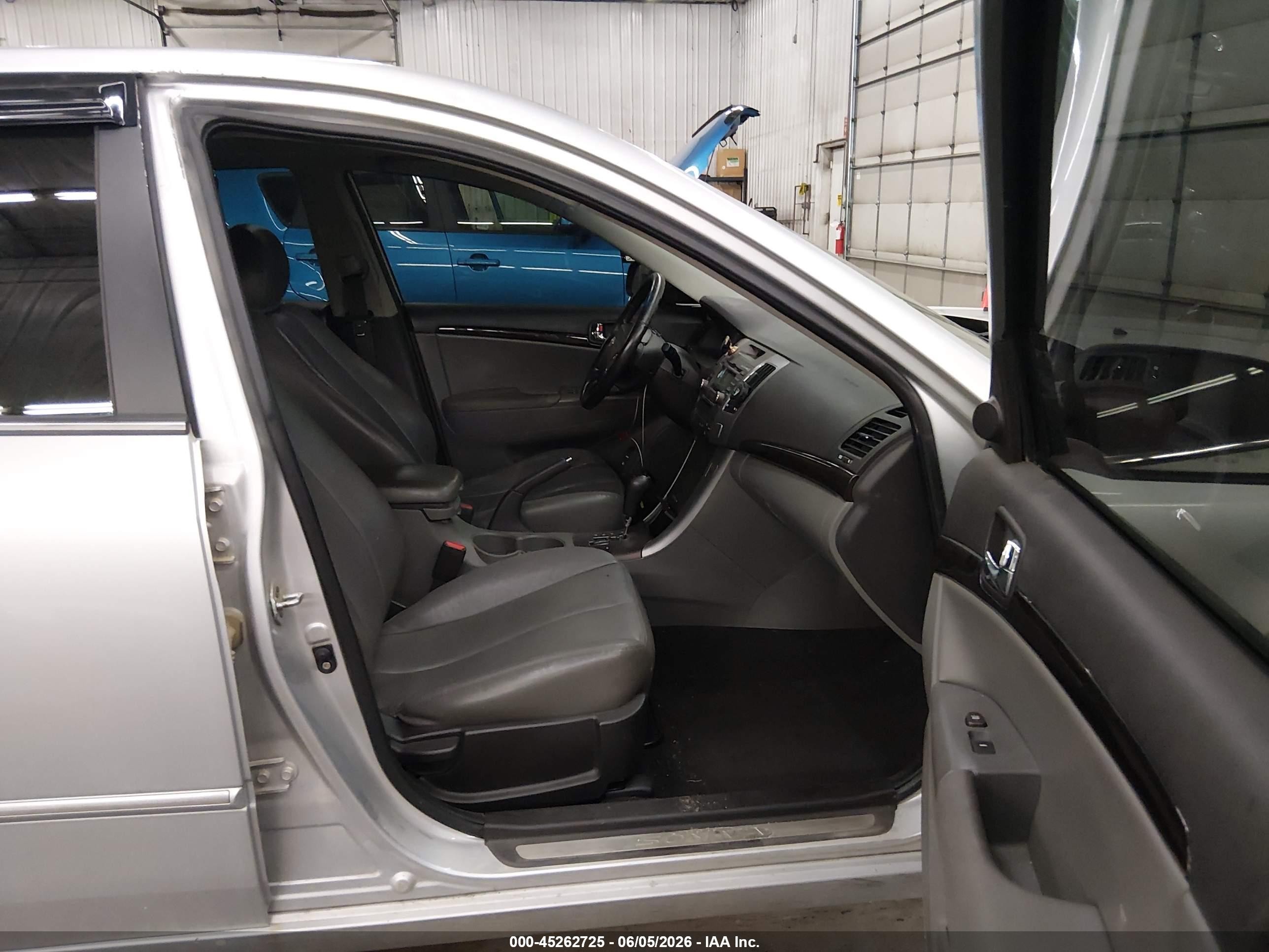 2009 Hyundai Sonata Limited V6 Silver vin: 5NPEU46F49H407753