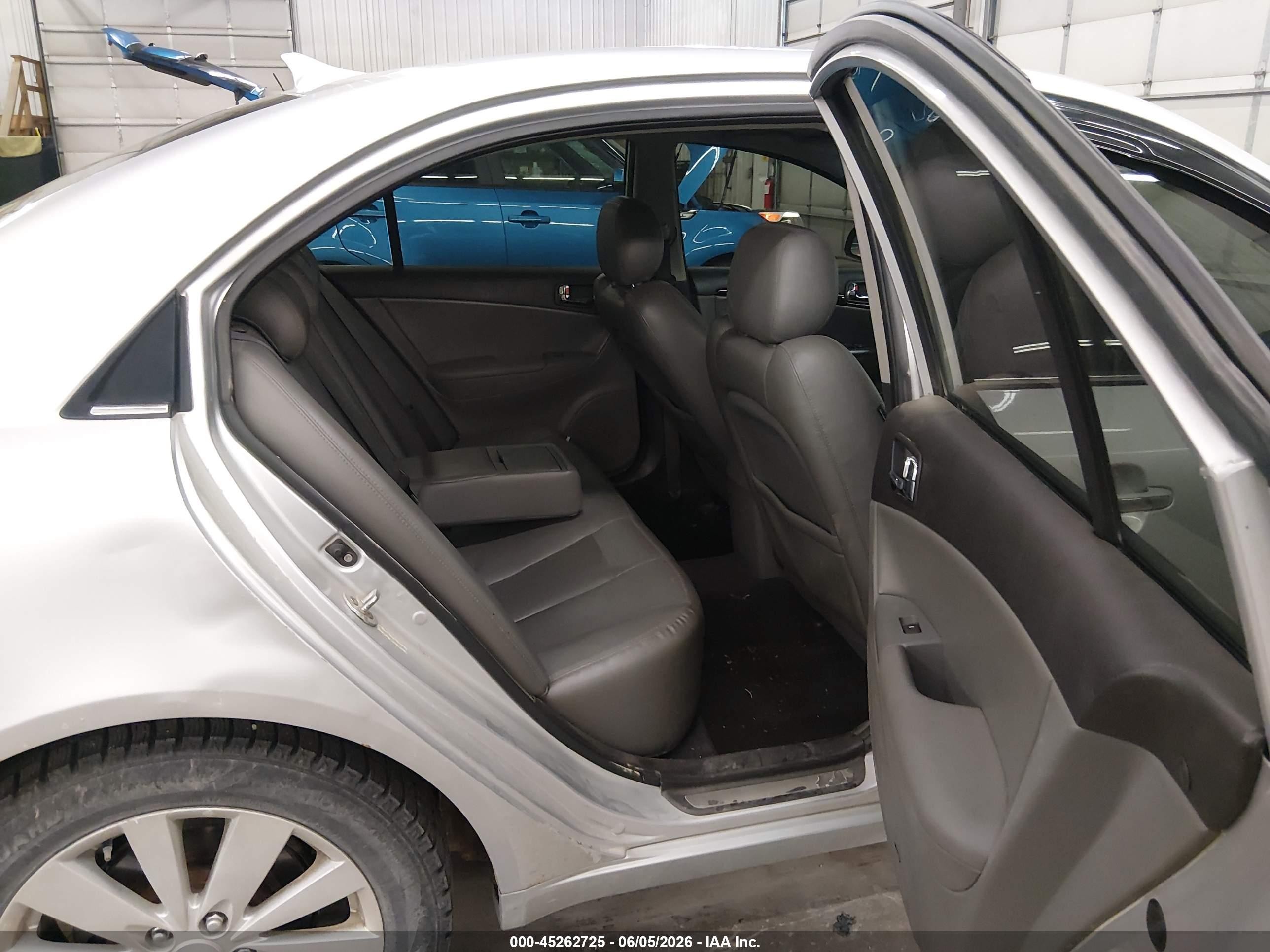 2009 Hyundai Sonata Limited V6 Silver vin: 5NPEU46F49H407753