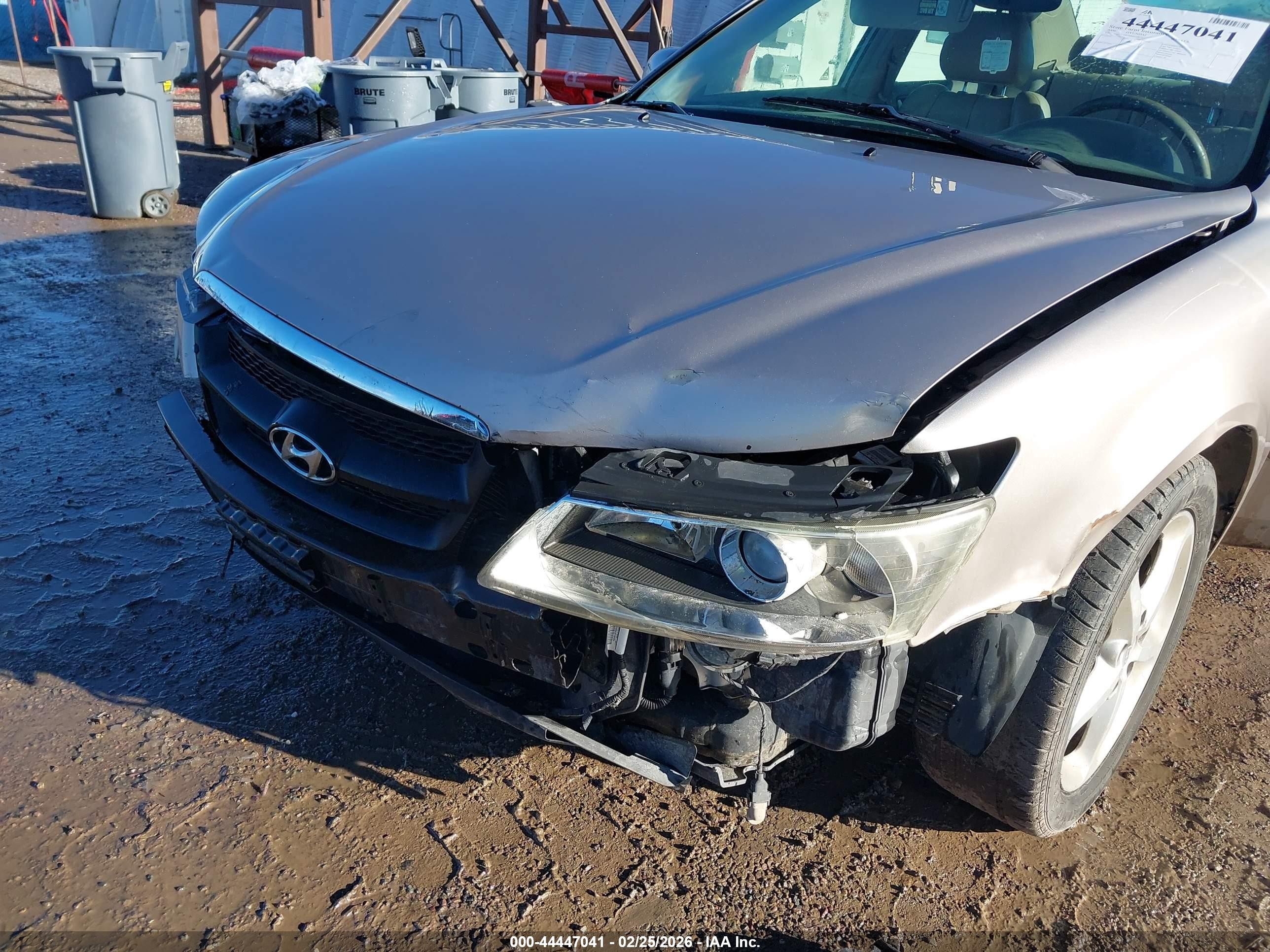 2006 Hyundai Sonata Gls V6/lx V6 Silver vin: 5NPEU46F56H030877