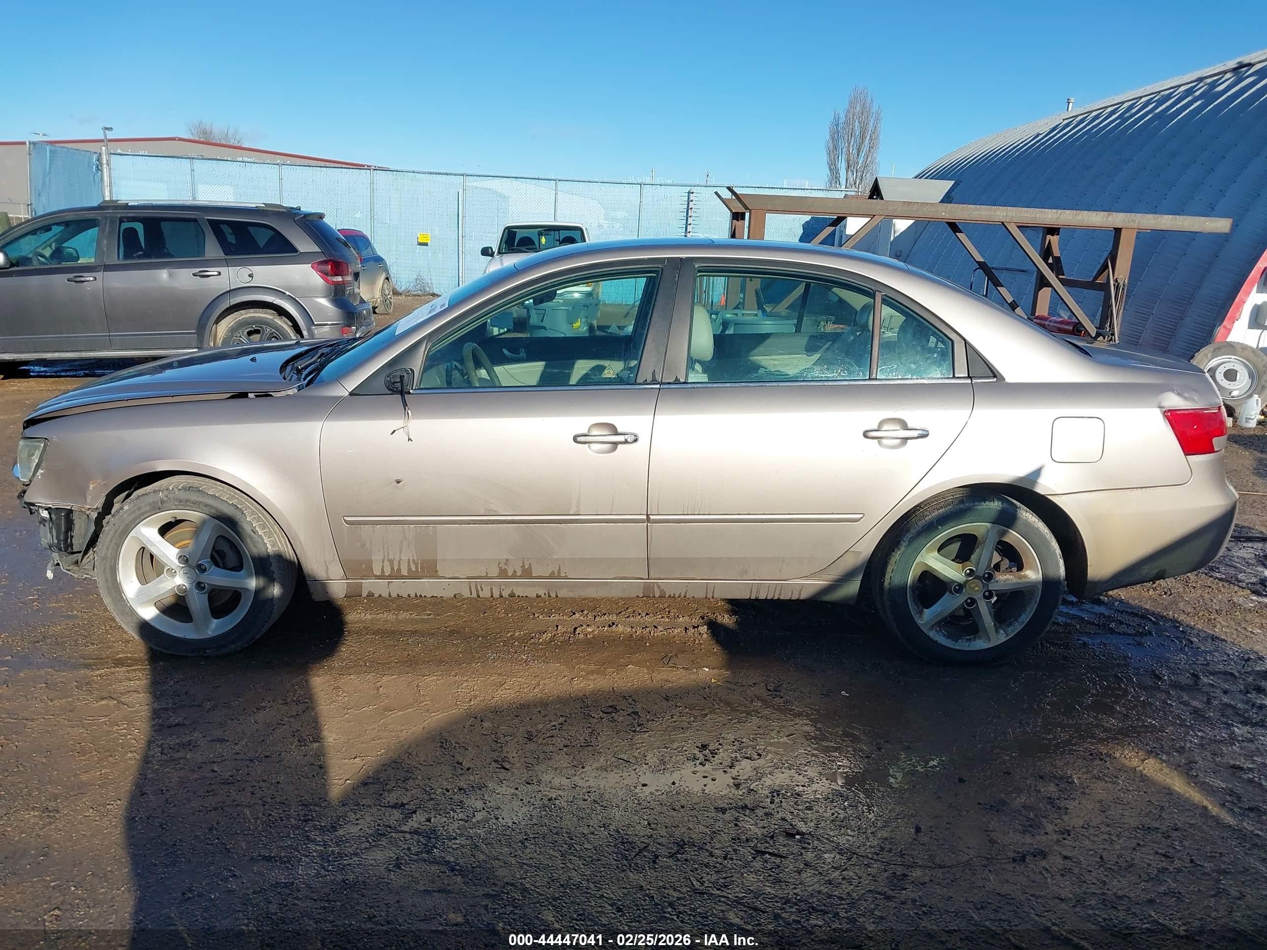 2006 Hyundai Sonata Gls V6/lx V6 Silver vin: 5NPEU46F56H030877