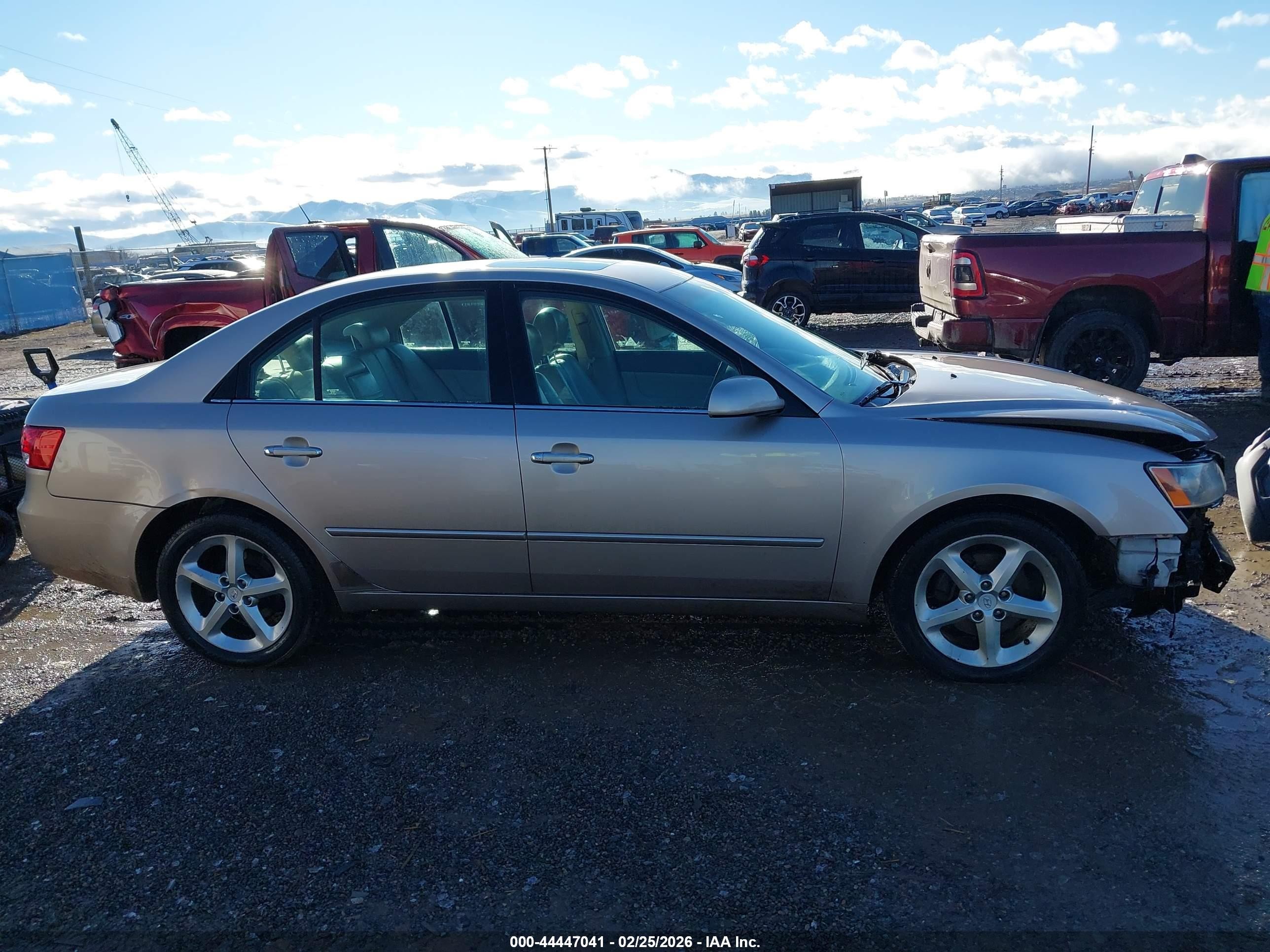 2006 Hyundai Sonata Gls V6/lx V6 Silver vin: 5NPEU46F56H030877