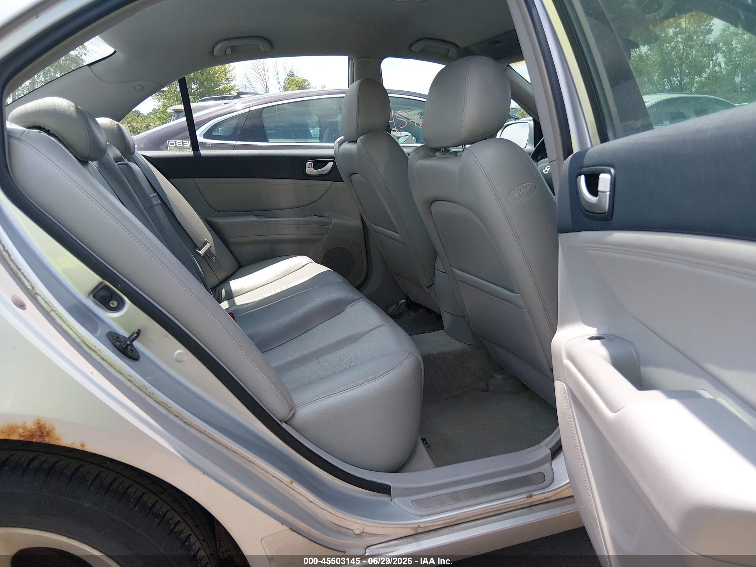 2007 Hyundai Sonata Limited/limited W/xm/se/se W/xm Silver vin: 5NPEU46F57H160272