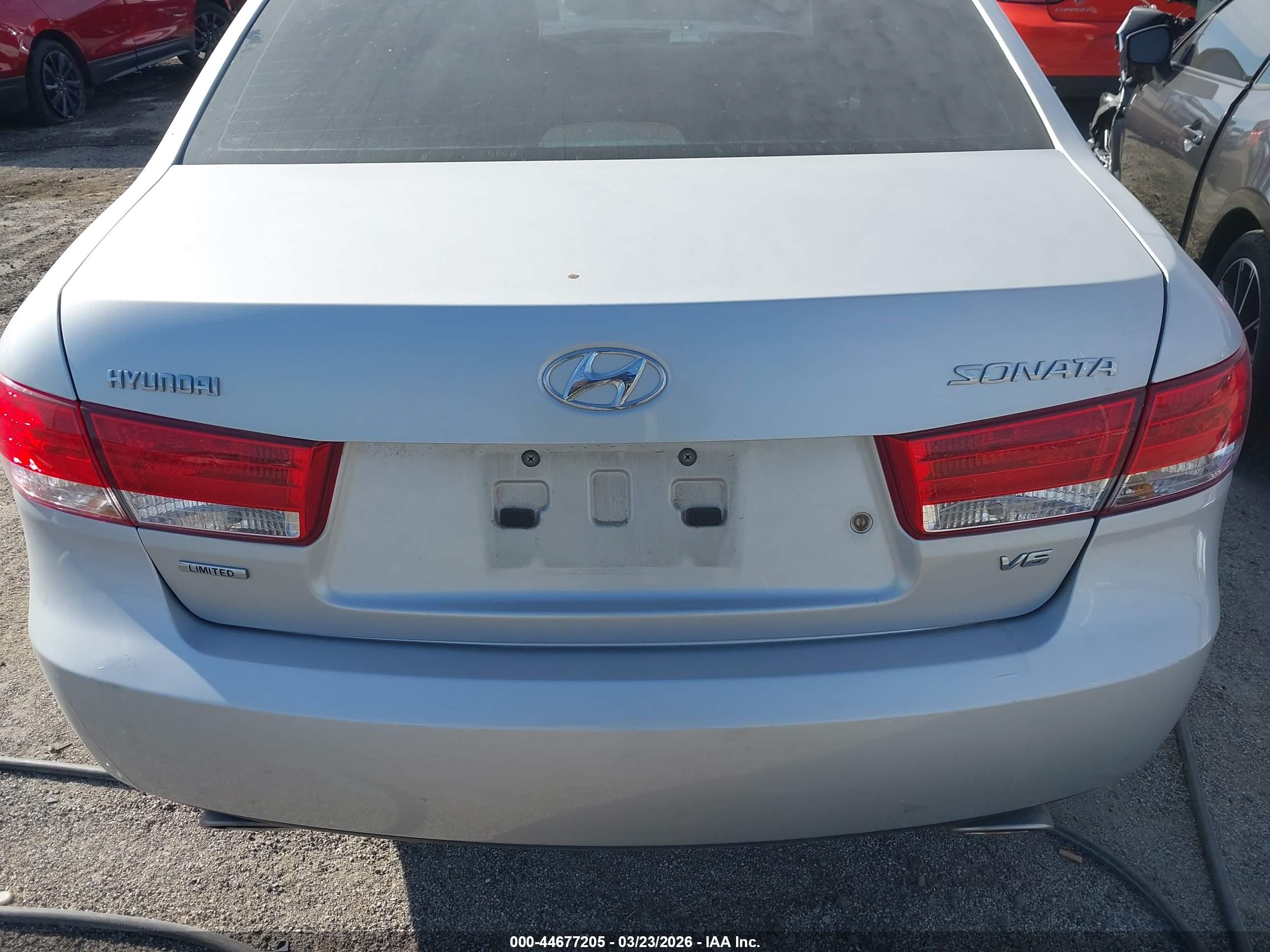 2007 Hyundai Sonata Limited/se V6 Silver vin: 5NPEU46F57H182918