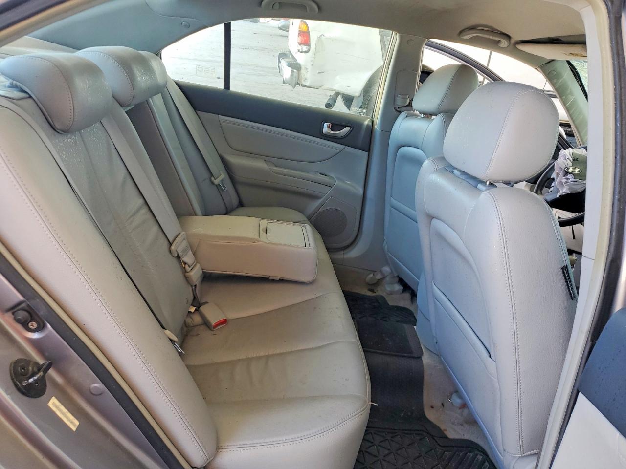2008 Hyundai Sonata Se V6 Silver vin: 5NPEU46F58H360408