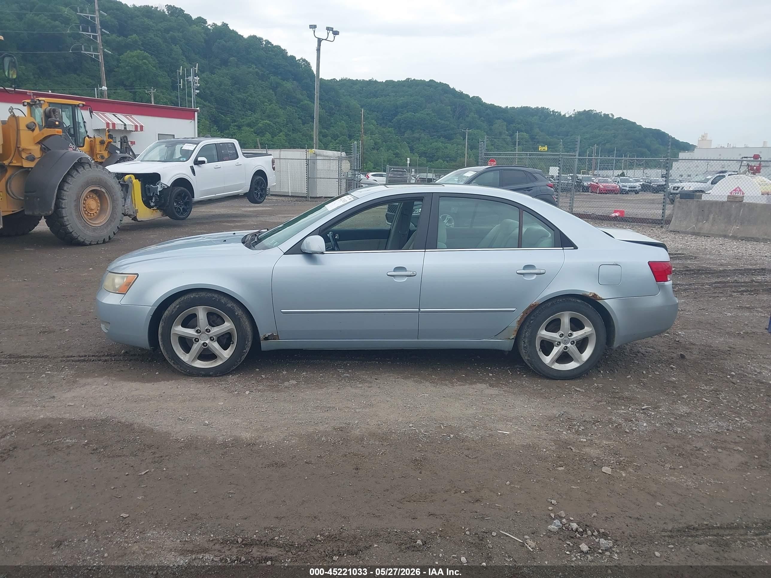 2006 Hyundai Sonata Gls V6/lx V6 Silver vin: 5NPEU46F66H079389