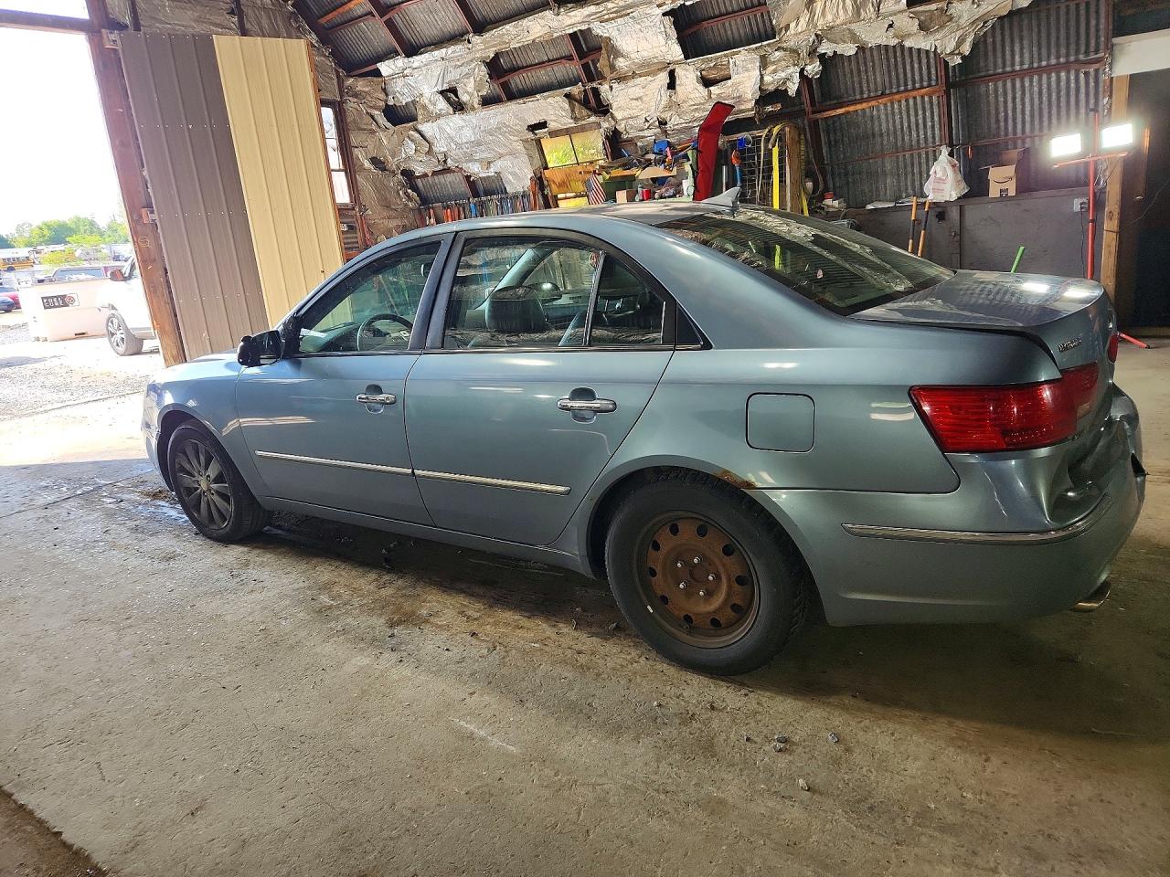 2009 Hyundai Sonata Limited V6 Blue vin: 5NPEU46F69H556326