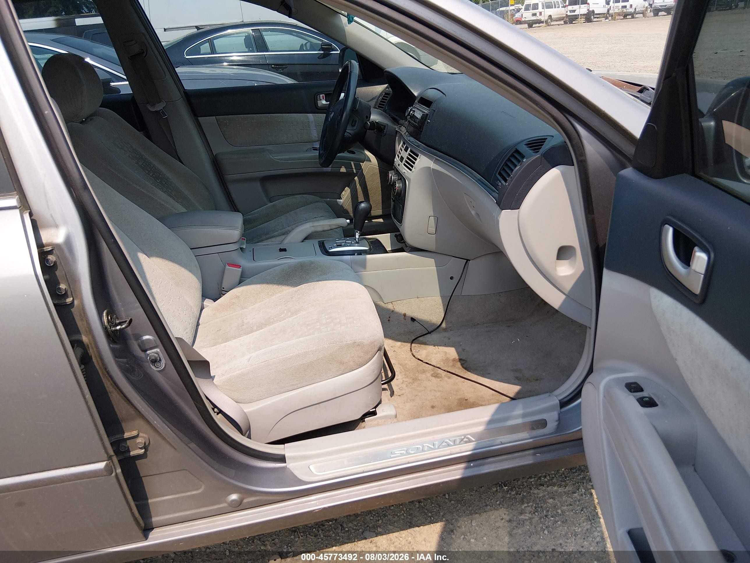 2006 Hyundai Sonata Gls V6/lx V6 Silver vin: 5NPEU46F76H023526