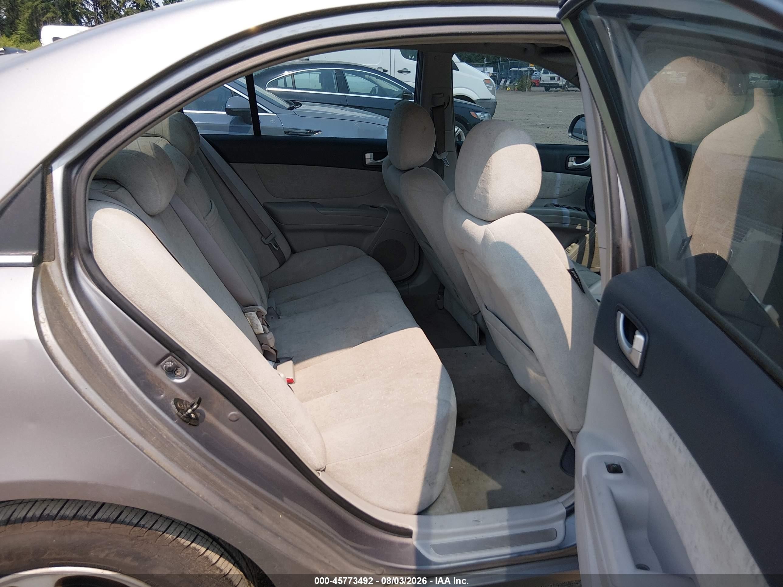 2006 Hyundai Sonata Gls V6/lx V6 Silver vin: 5NPEU46F76H023526