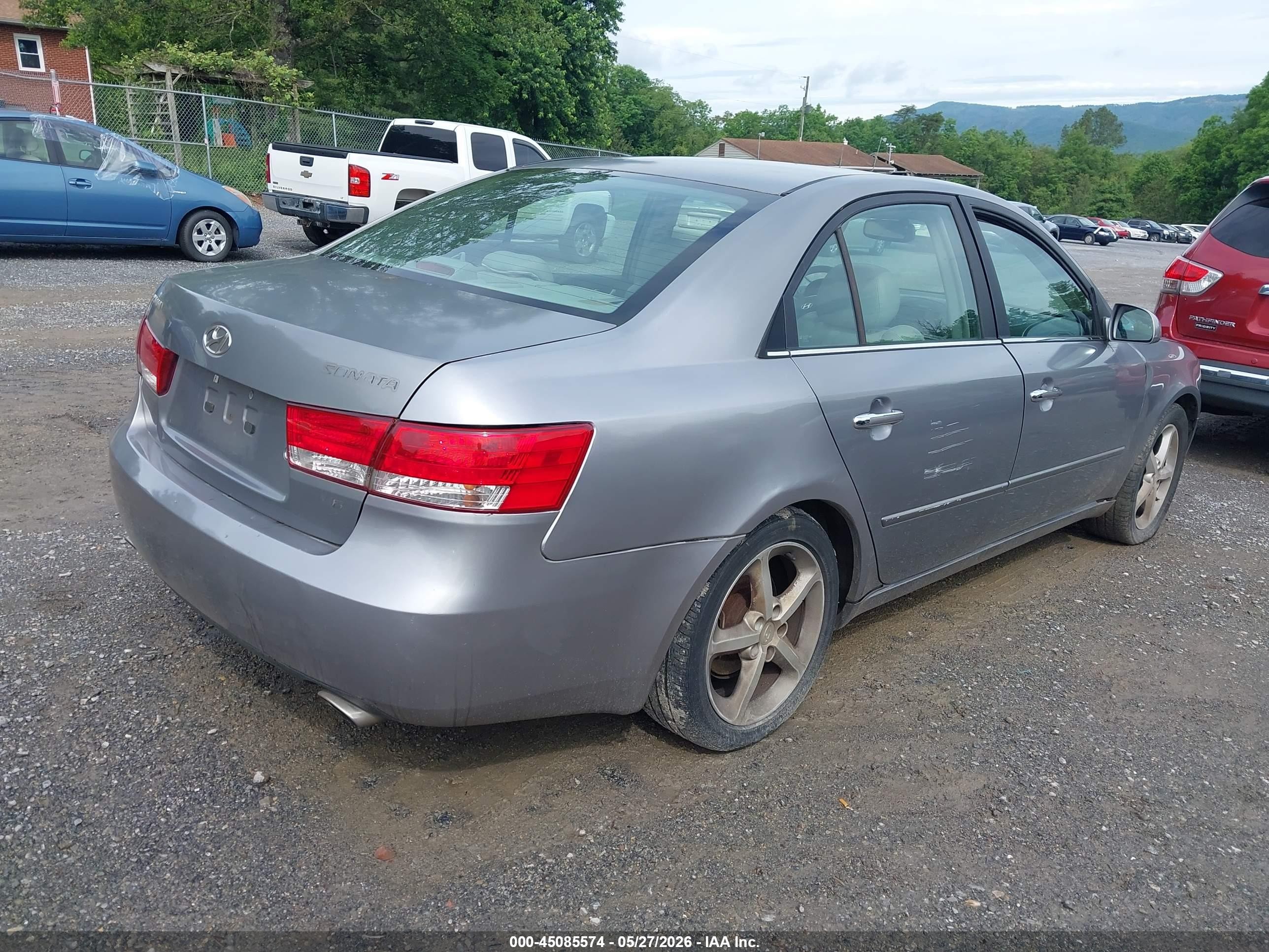 2006 Hyundai Sonata Gls V6/lx V6 Silver vin: 5NPEU46F76H051472