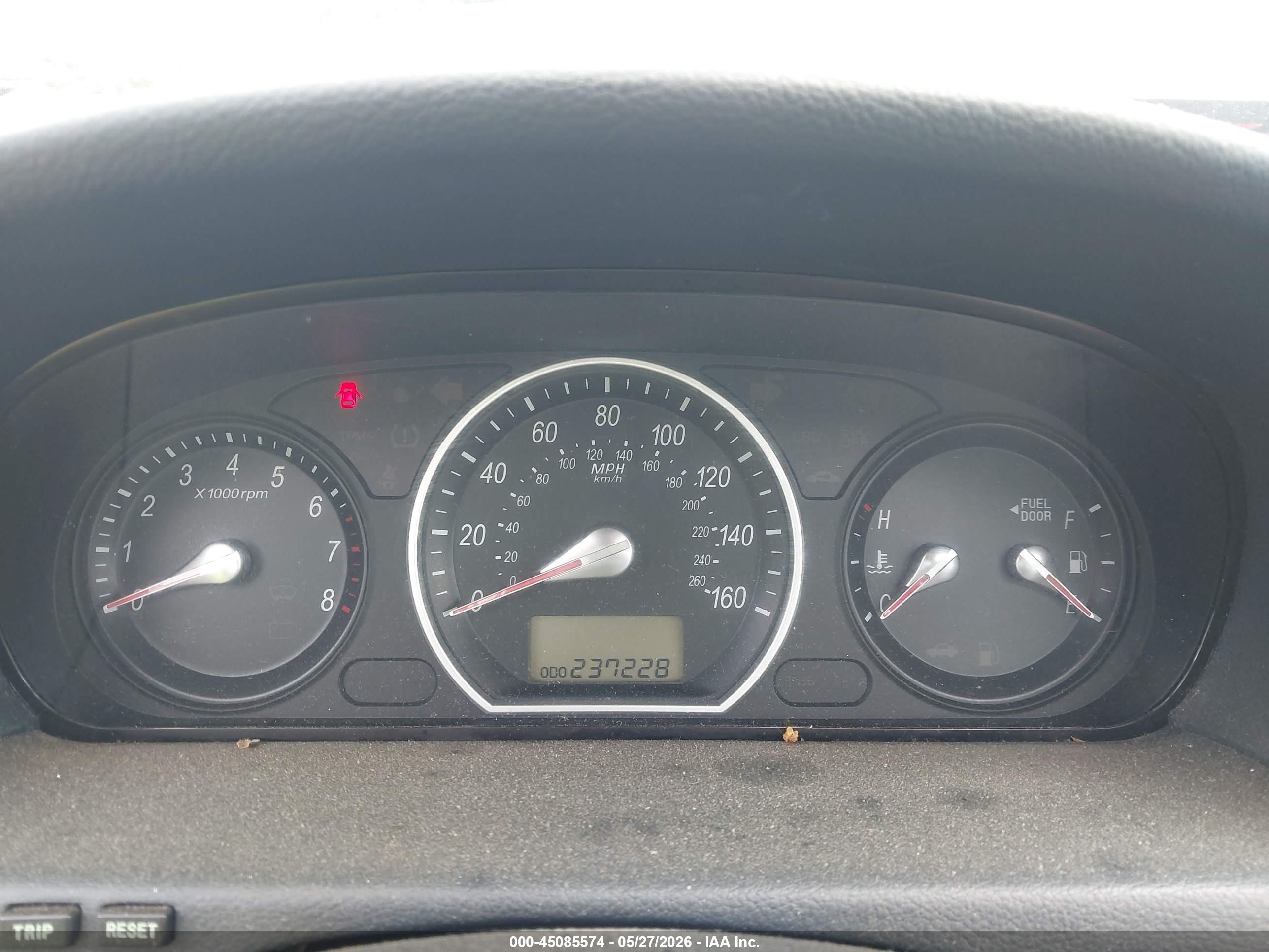 2006 Hyundai Sonata Gls V6/lx V6 Silver vin: 5NPEU46F76H051472