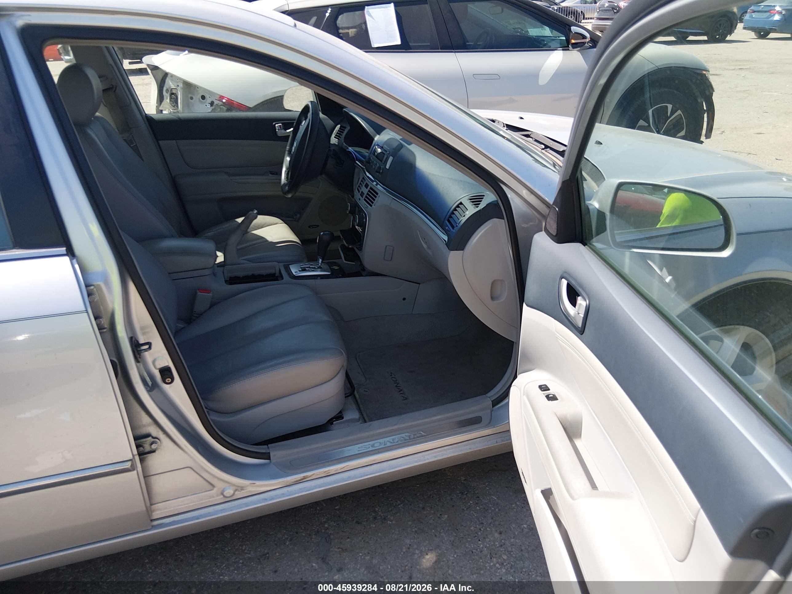 2008 Hyundai Sonata Limited V6/se V6 Silver vin: 5NPEU46F78H306544