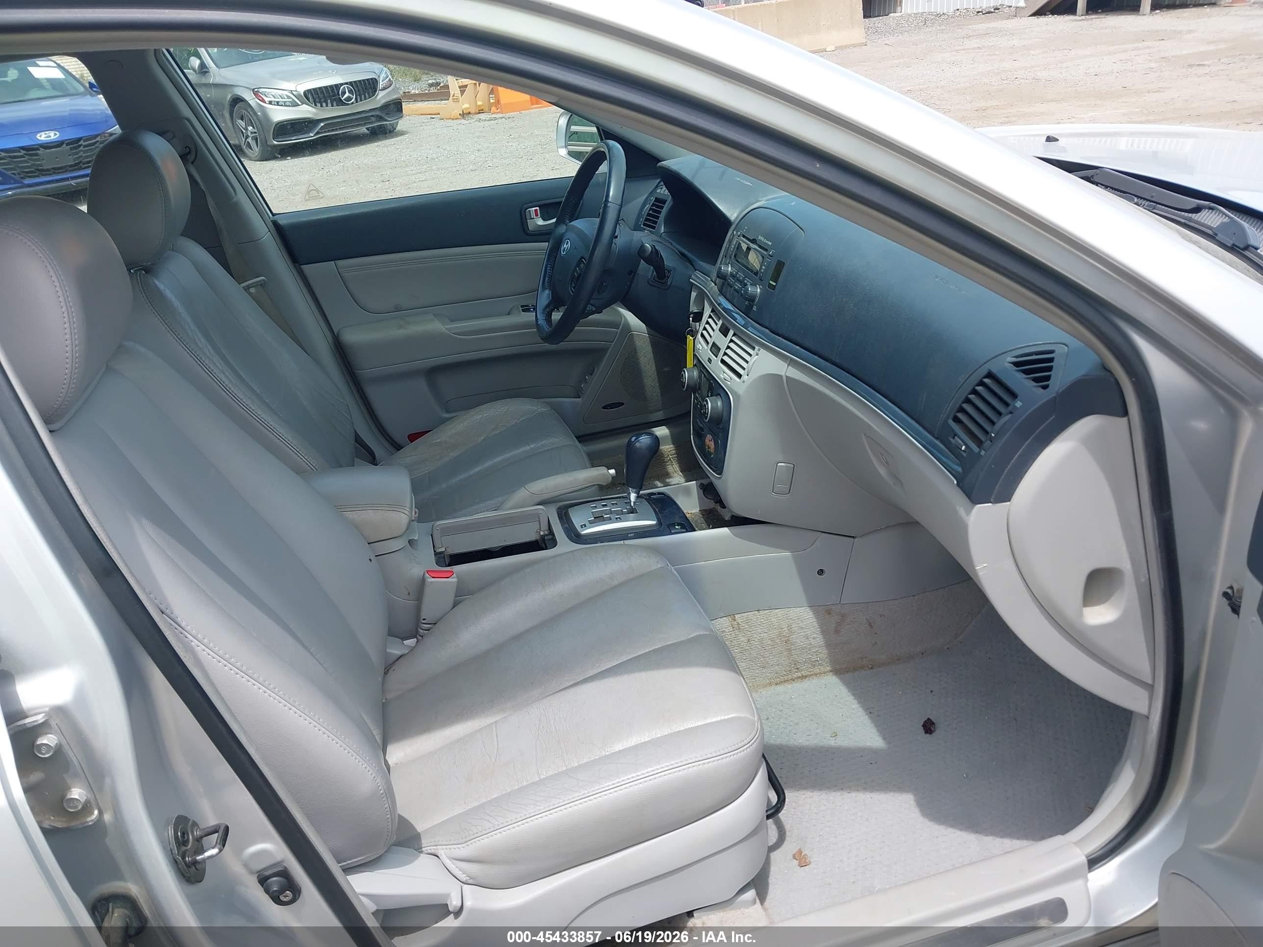 2008 Hyundai Sonata Limited V6/se V6 Silver vin: 5NPEU46F78H351872