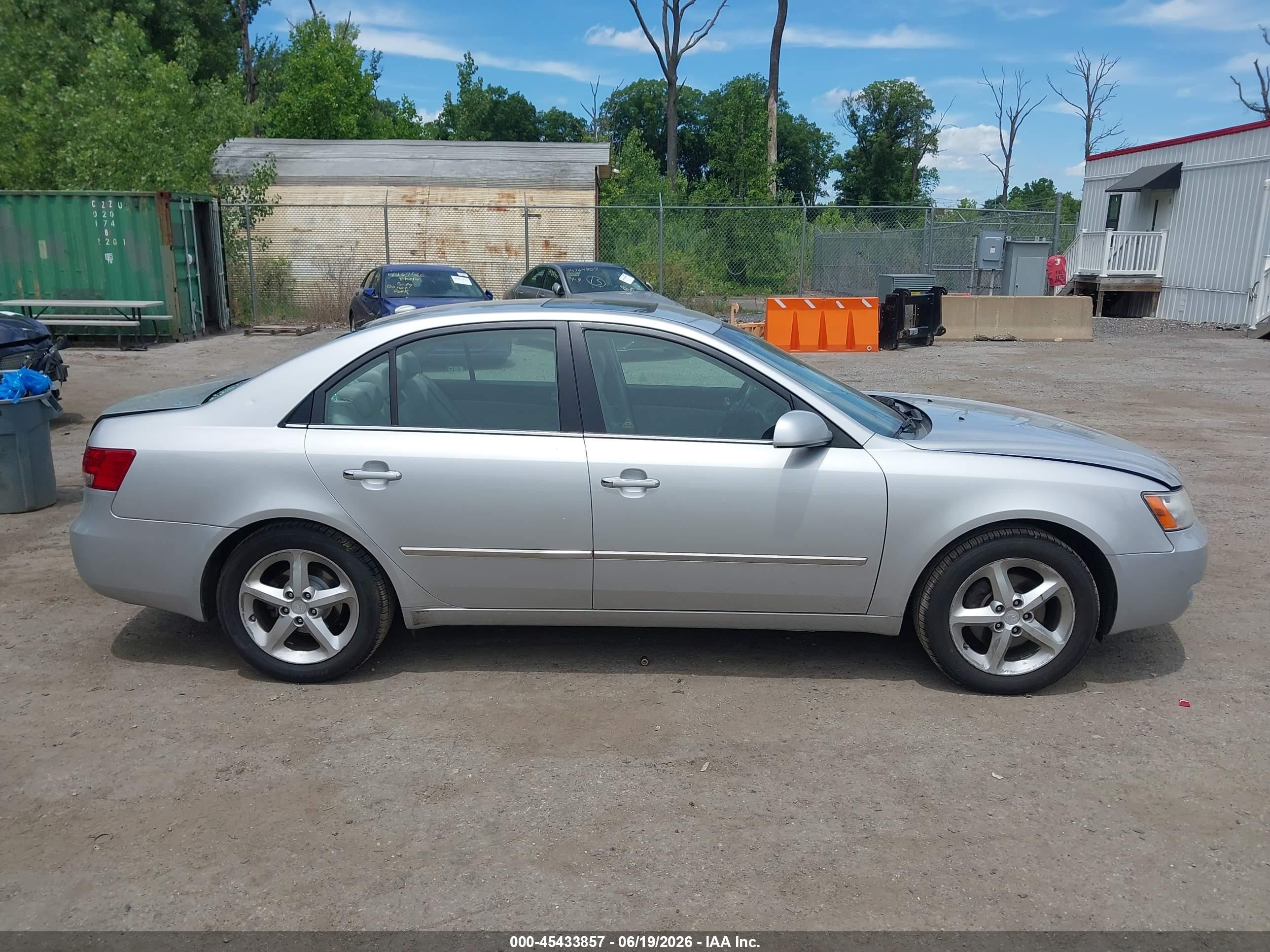 2008 Hyundai Sonata Limited V6/se V6 Silver vin: 5NPEU46F78H351872