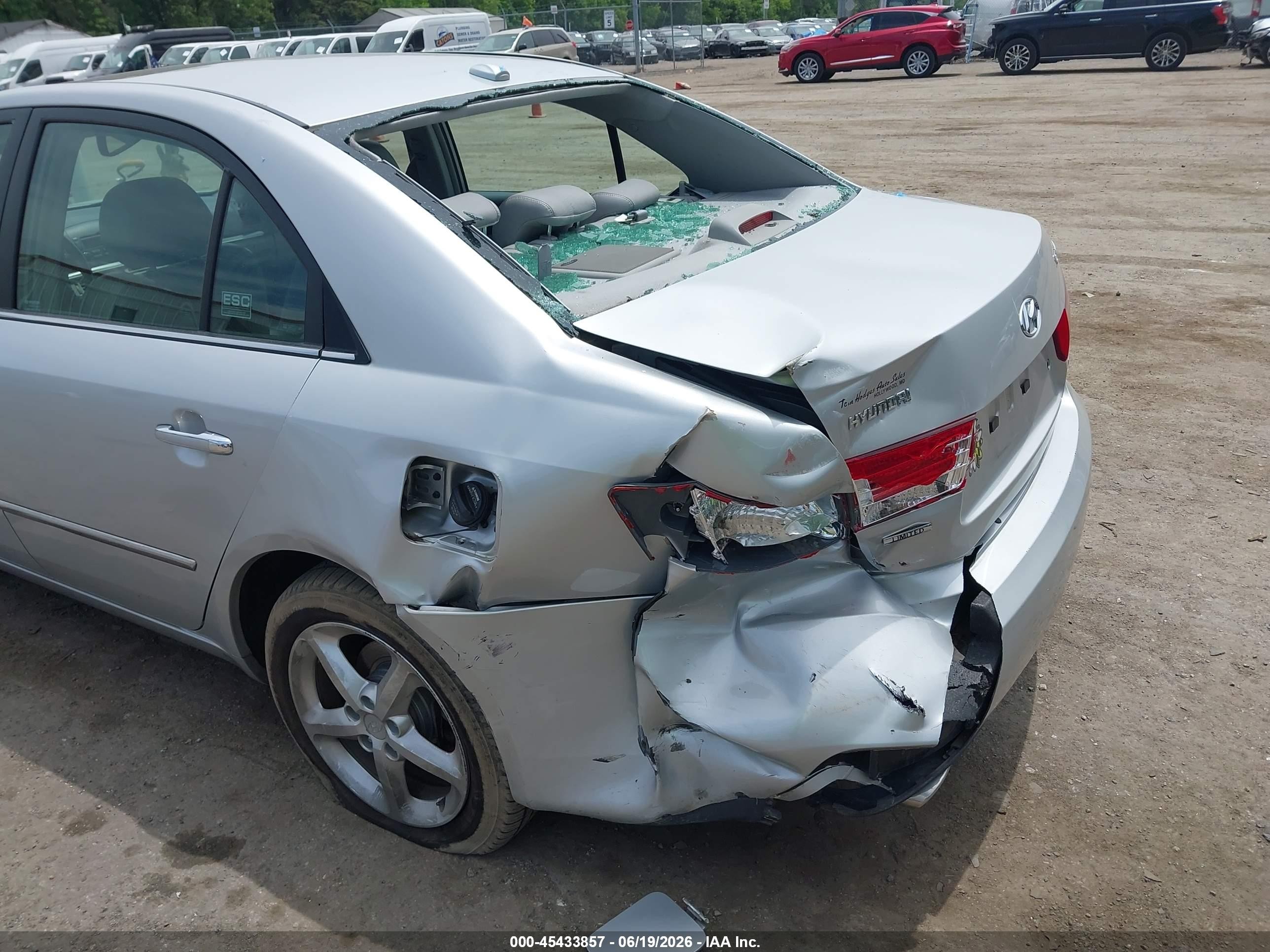 2008 Hyundai Sonata Limited V6/se V6 Silver vin: 5NPEU46F78H351872