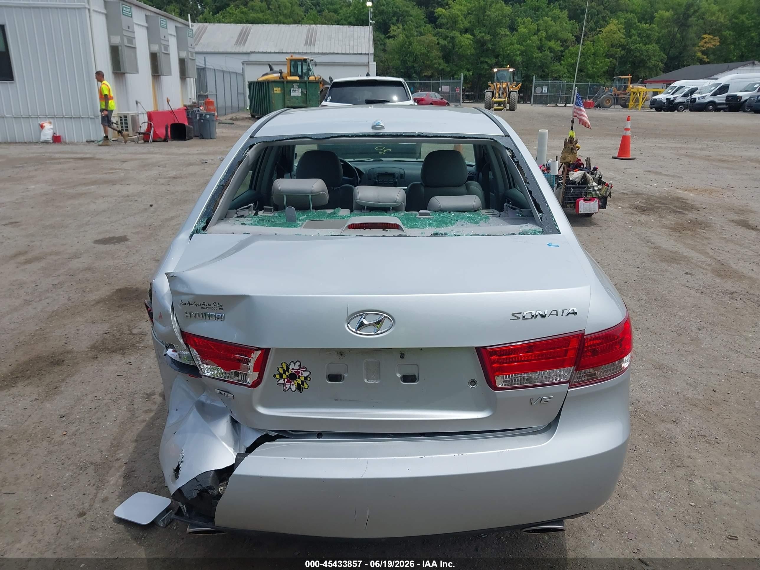 2008 Hyundai Sonata Limited V6/se V6 Silver vin: 5NPEU46F78H351872