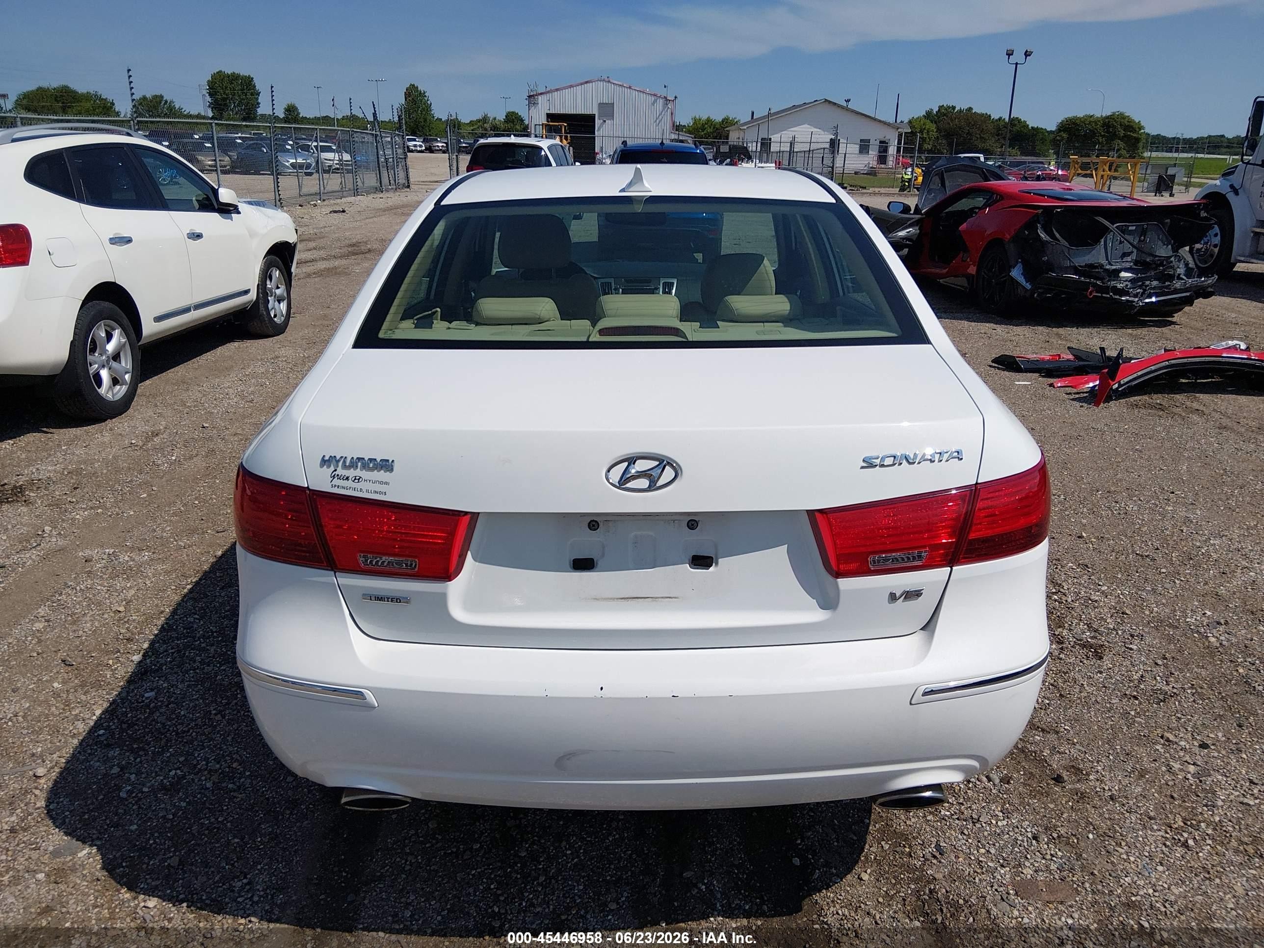 2009 Hyundai Sonata Limited V6 White vin: 5NPEU46F79H459765
