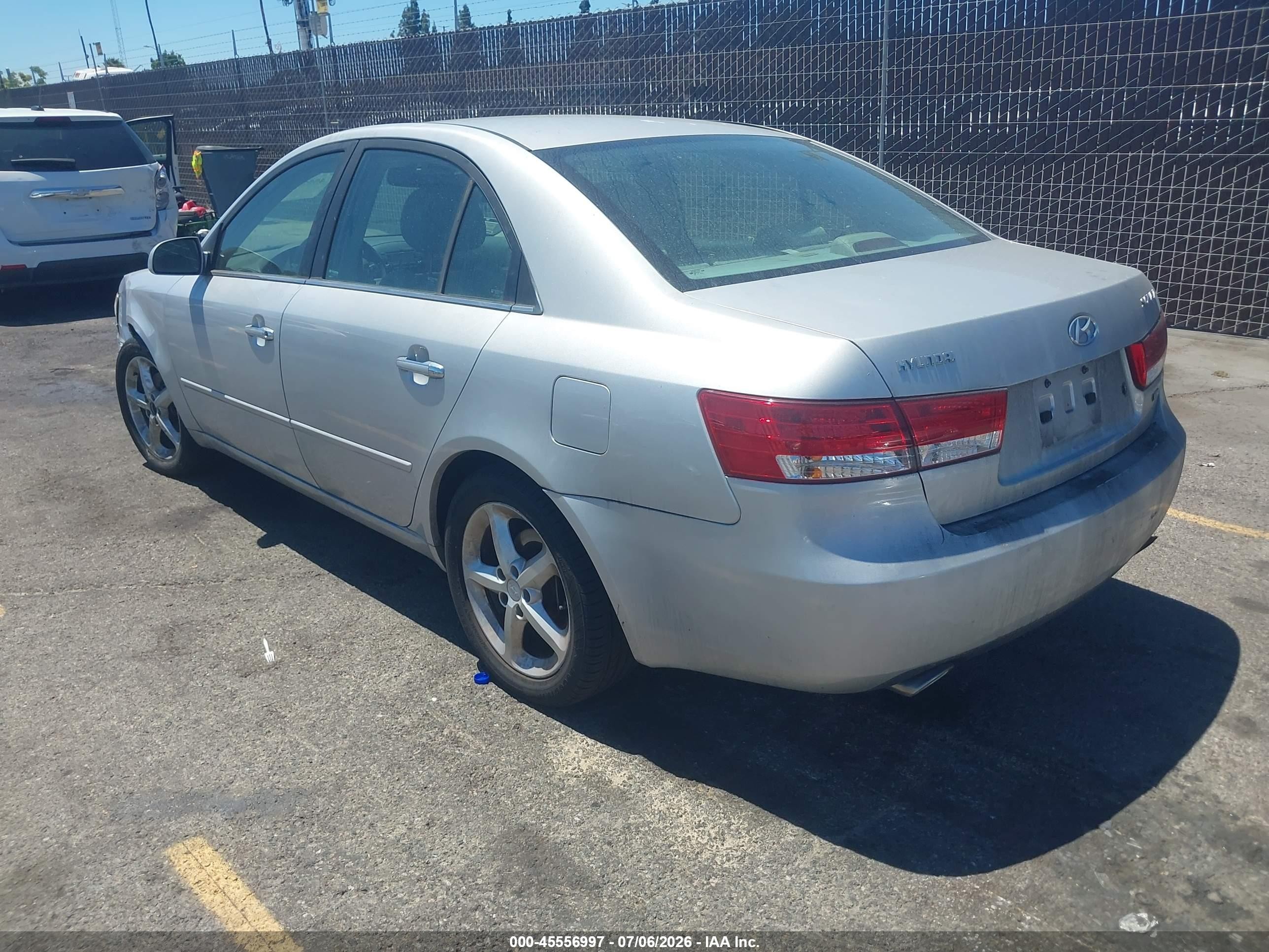 2006 Hyundai Sonata   Silver vin: 5NPEU46F86H041744