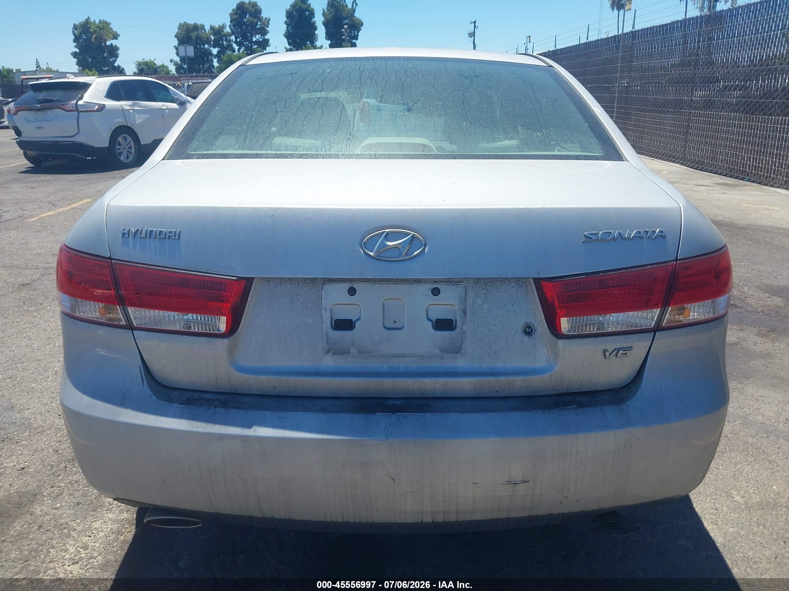 2006 Hyundai Sonata   Silver vin: 5NPEU46F86H041744