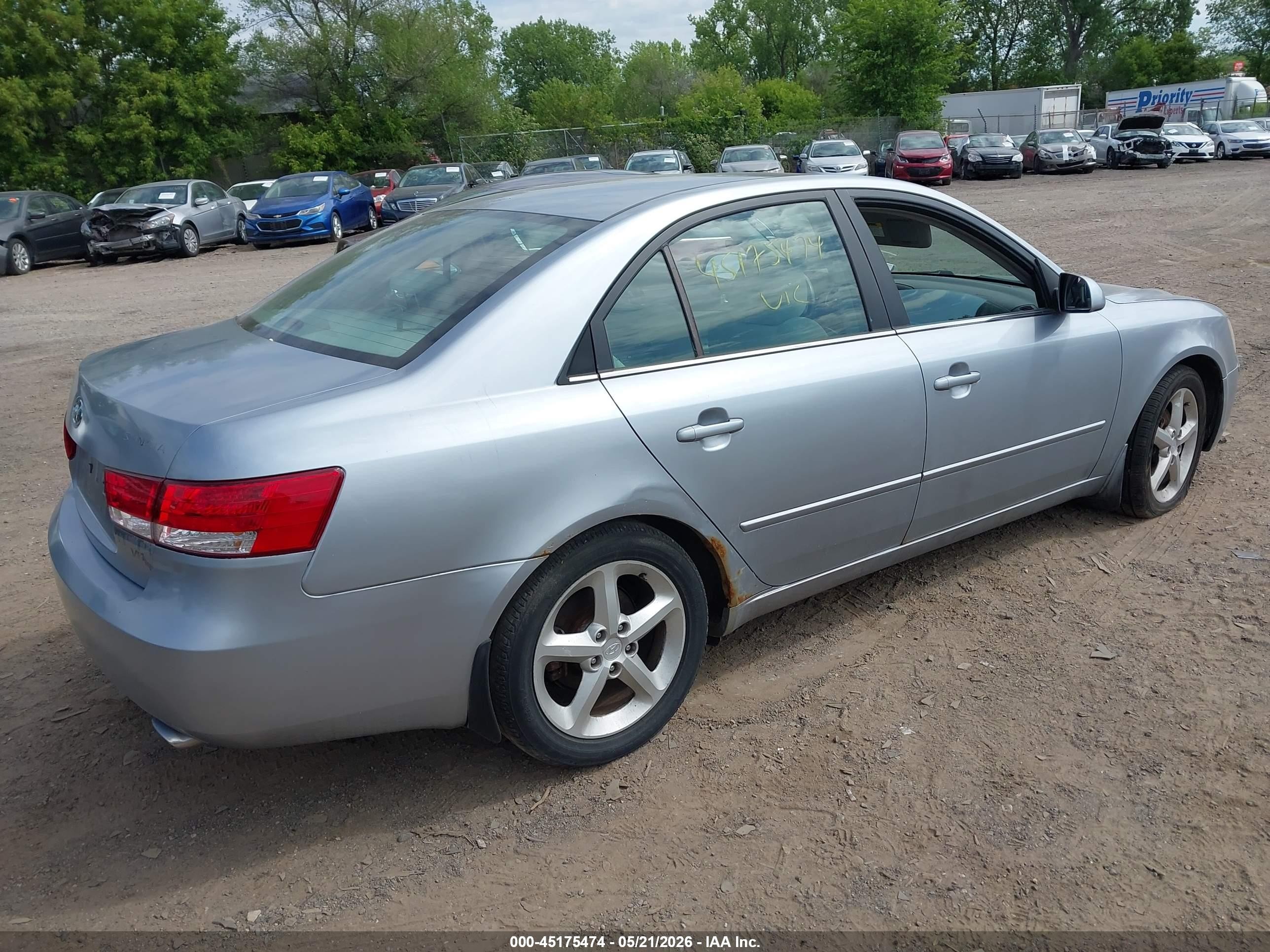 2006 Hyundai Sonata Gls V6/lx V6 Silver vin: 5NPEU46F86H111842