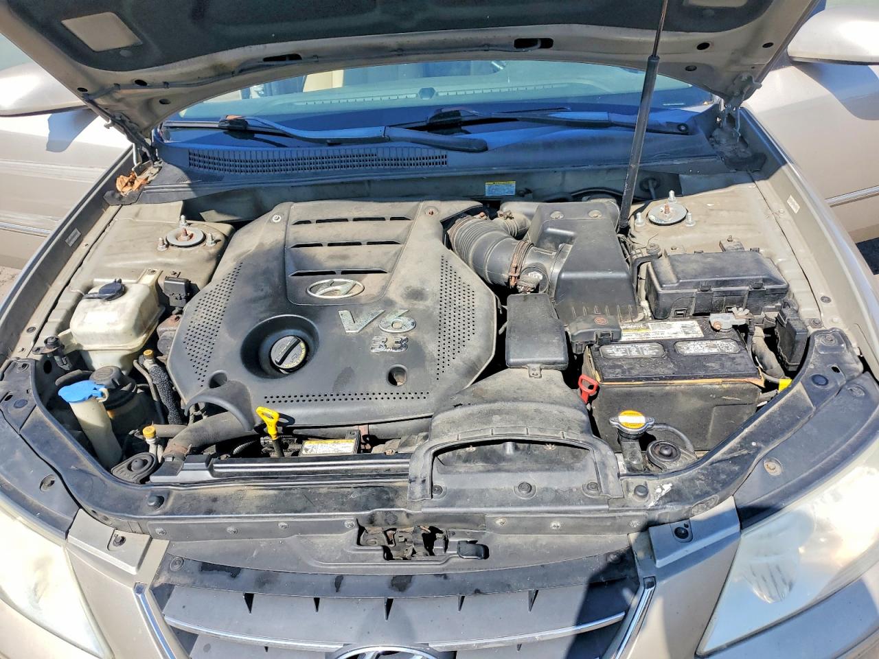 2009 Hyundai Sonata Limited V6 Бежевый vin: 5NPEU46F89H437029