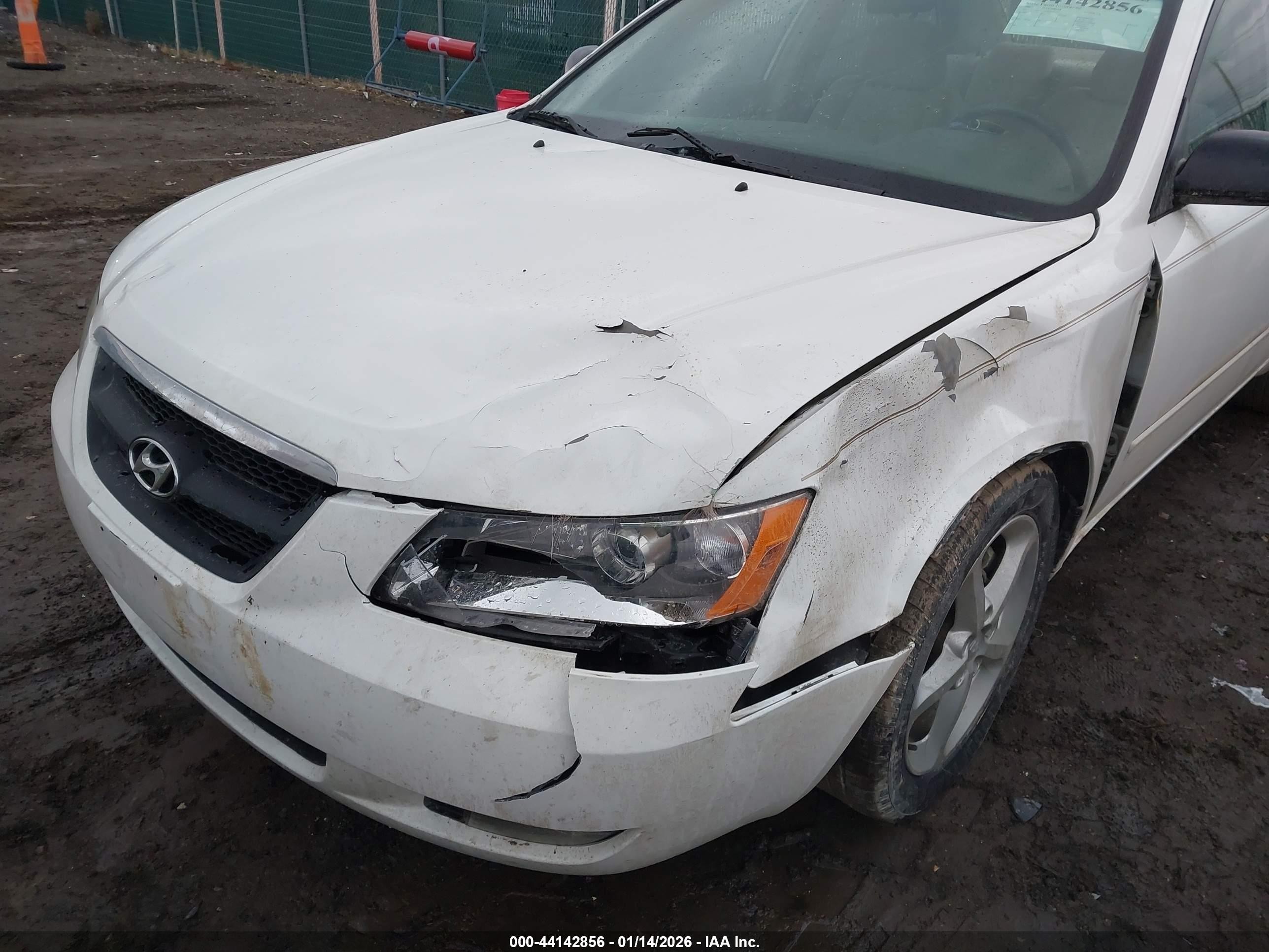 2007 Hyundai Sonata Limited/se V6 Белый vin: 5NPEU46F97H220411