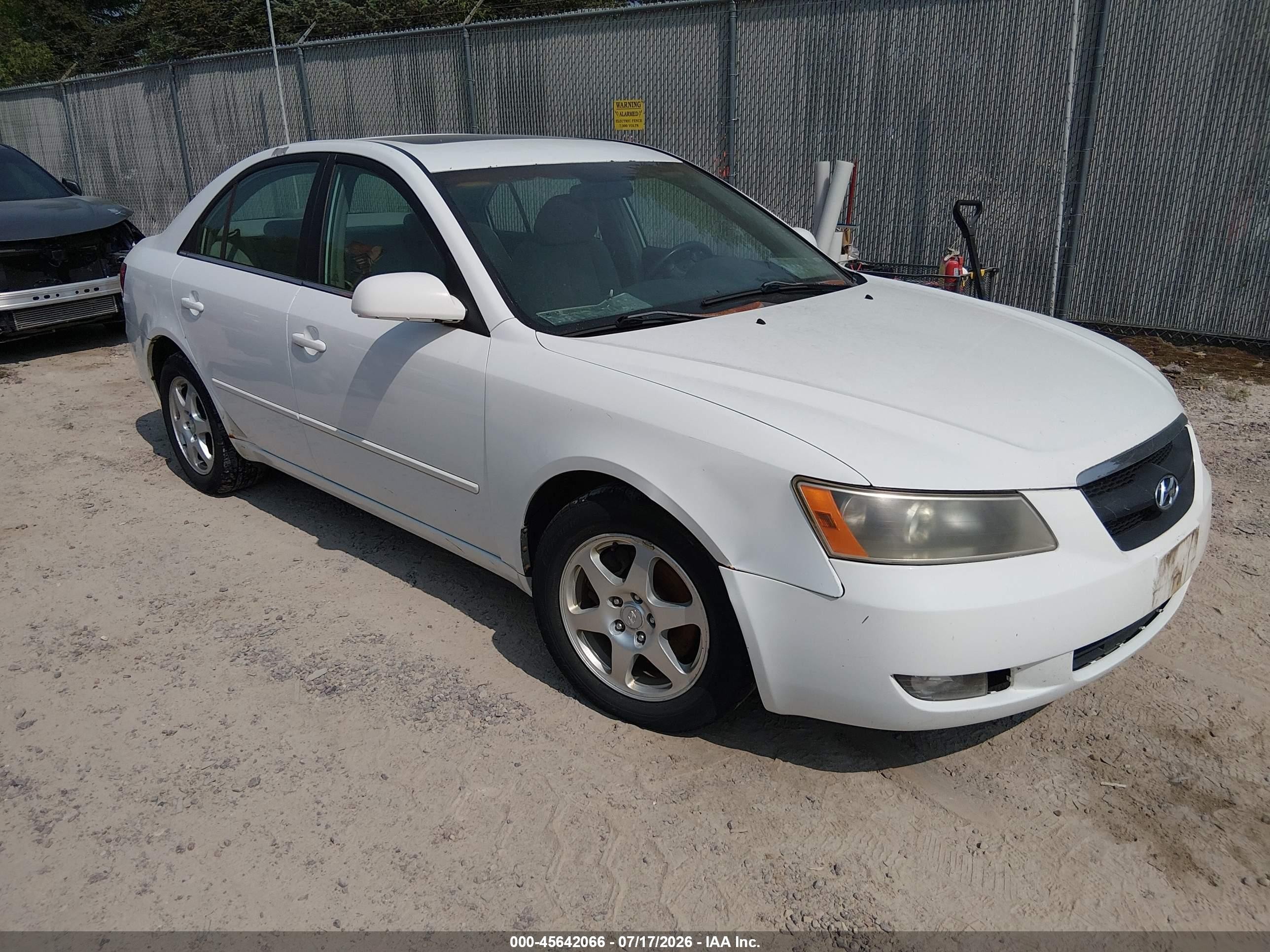 2006 Hyundai Sonata Gls V6/lx V6 White vin: 5NPEU46FX6H077273