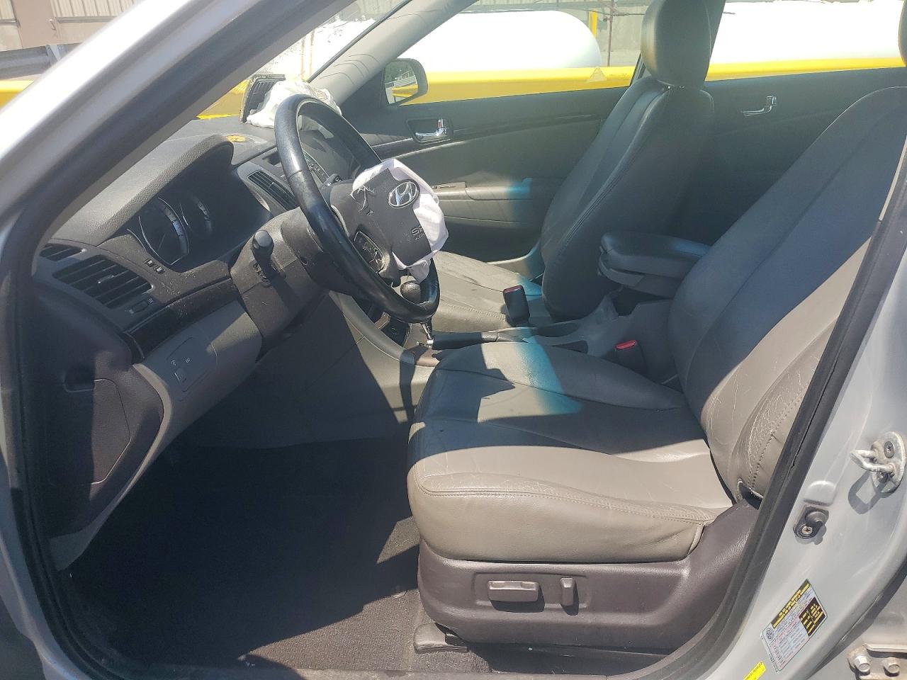 2009 Hyundai Sonata Limited V6 Silver vin: 5NPEU46FX9H570102