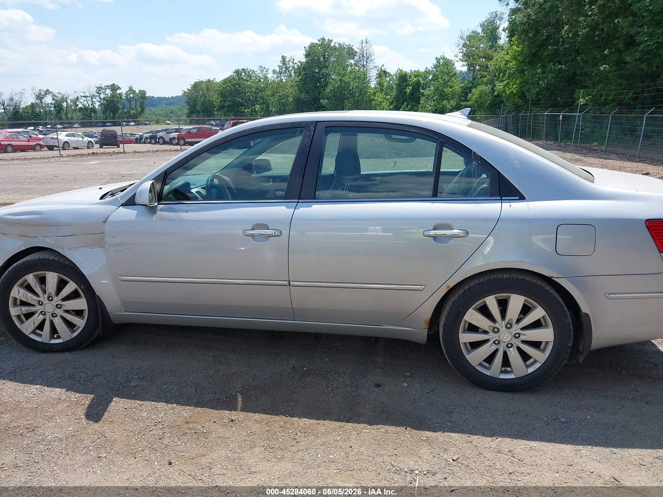 2010 Hyundai Sonata Limited Silver vin: 5NPEU4AC9AH623521