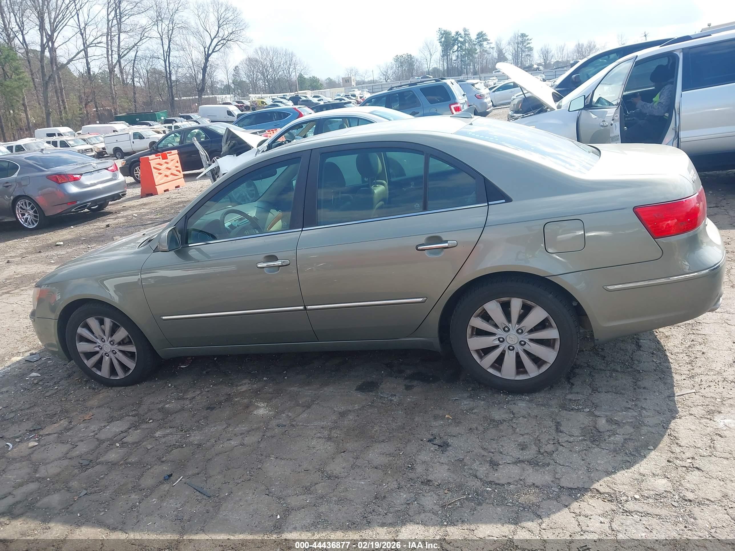 2010 Hyundai Sonata Limited V6 Зеленый vin: 5NPEU4AF1AH604827