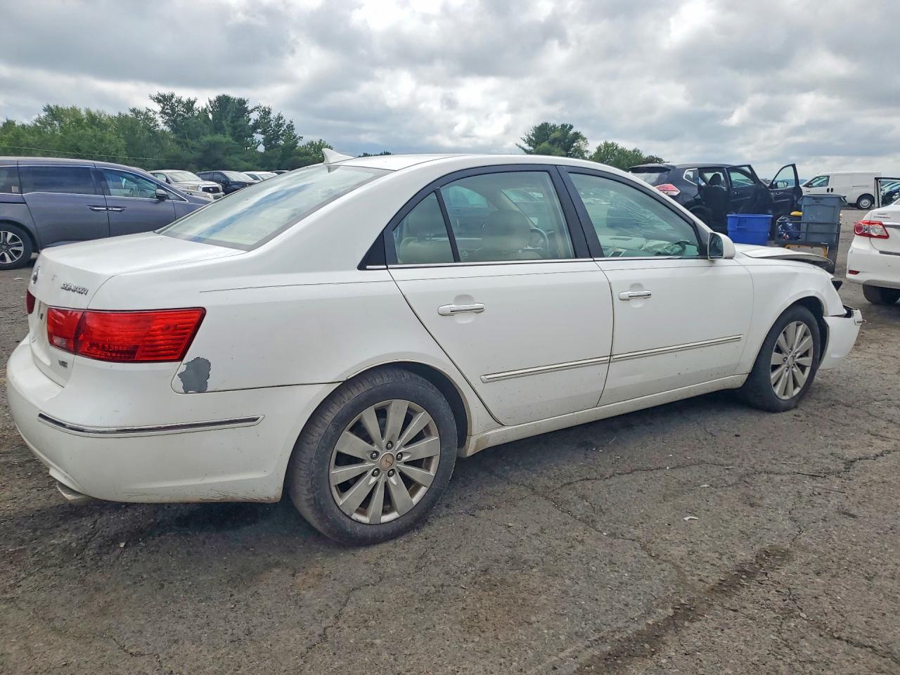 2010 Hyundai Sonata Limited V6 White vin: 5NPEU4AF8AH599299