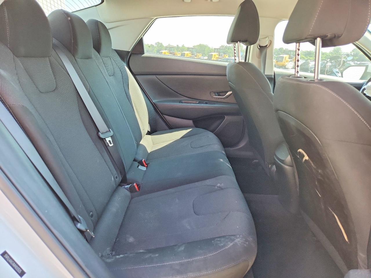 2021 Hyundai Elantra Se Белый vin: 5NPLL4AG1MH033525
