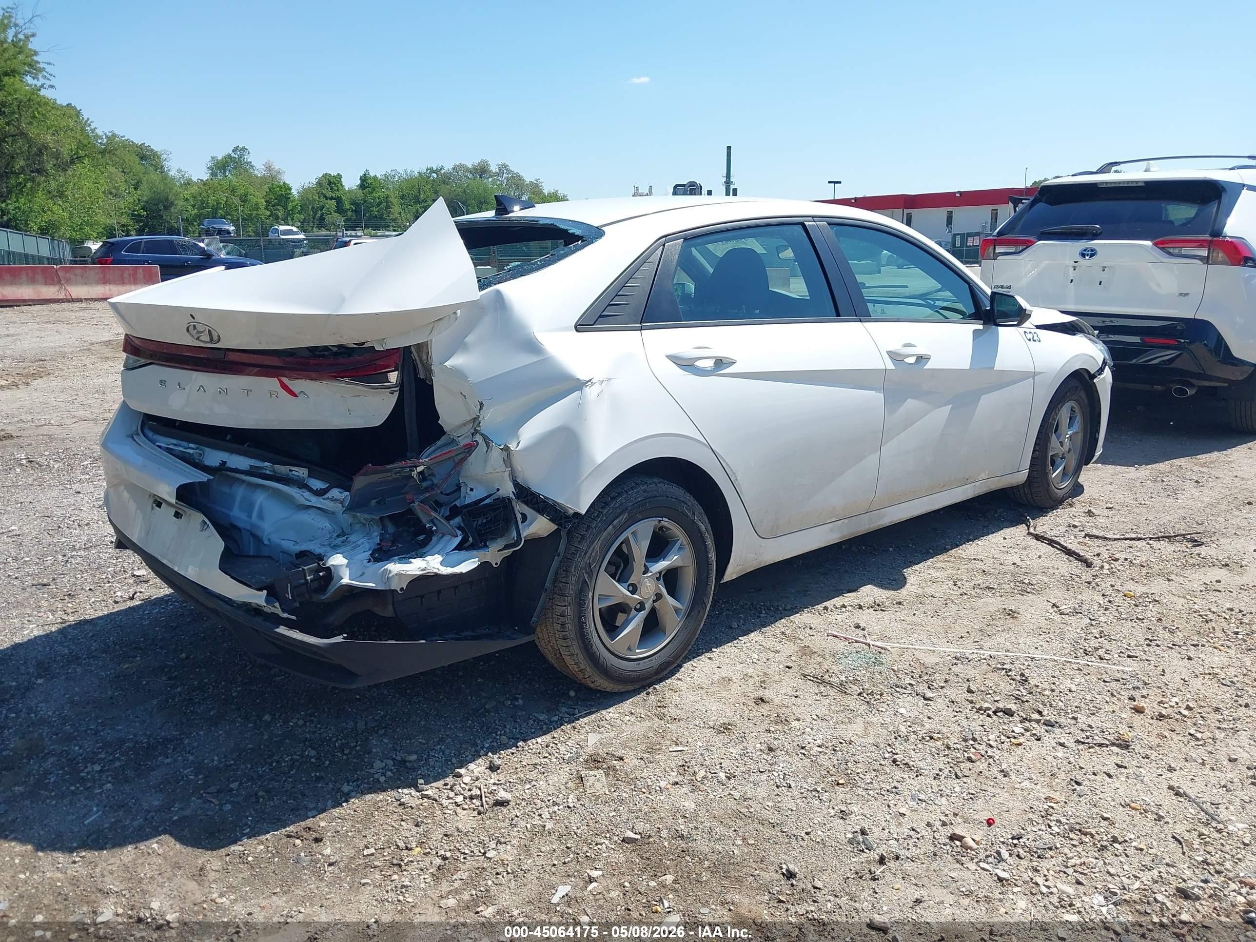 2023 Hyundai Elantra Se Белый vin: 5NPLL4AG5PH102589